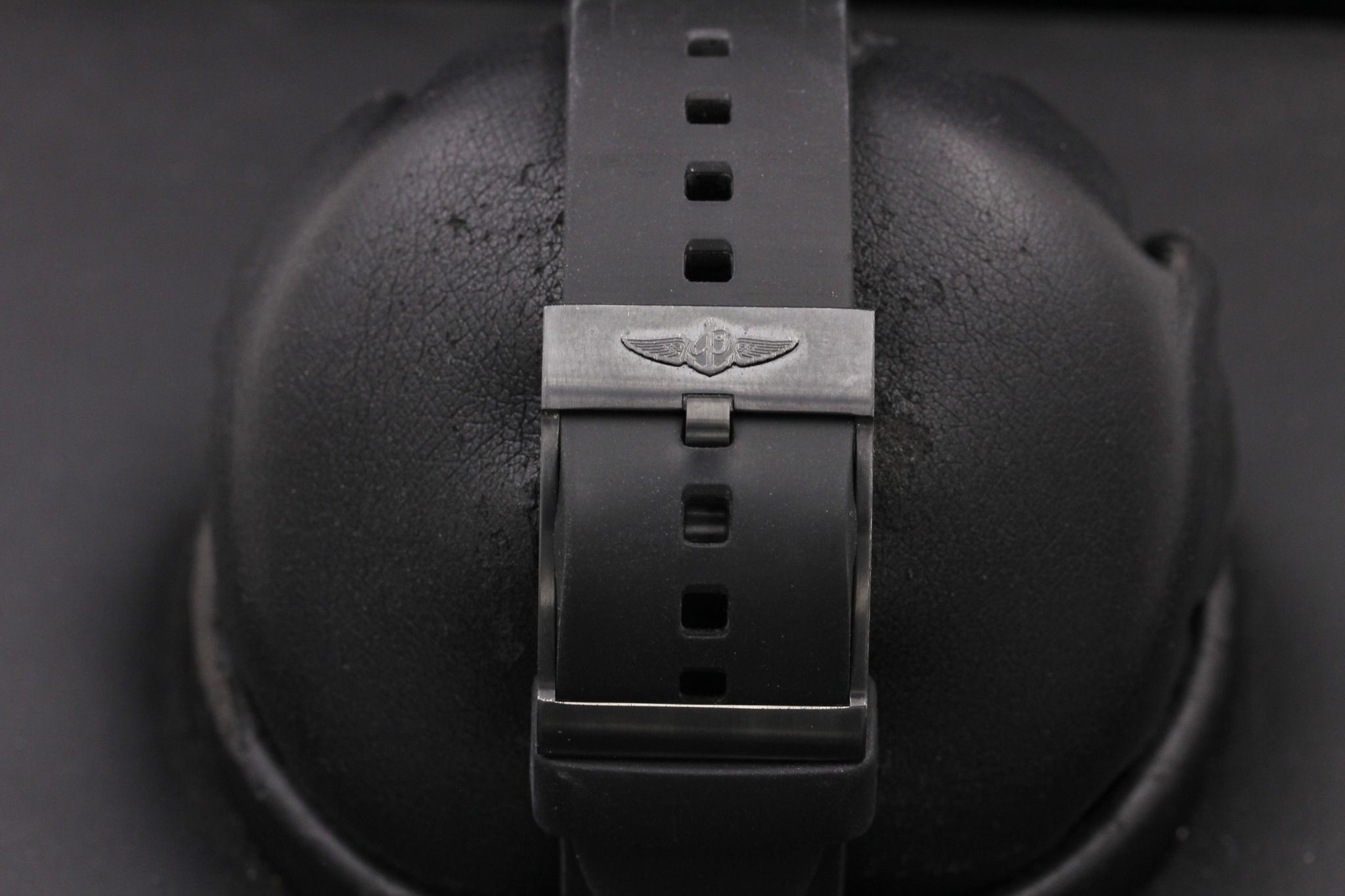 Watch Image 7