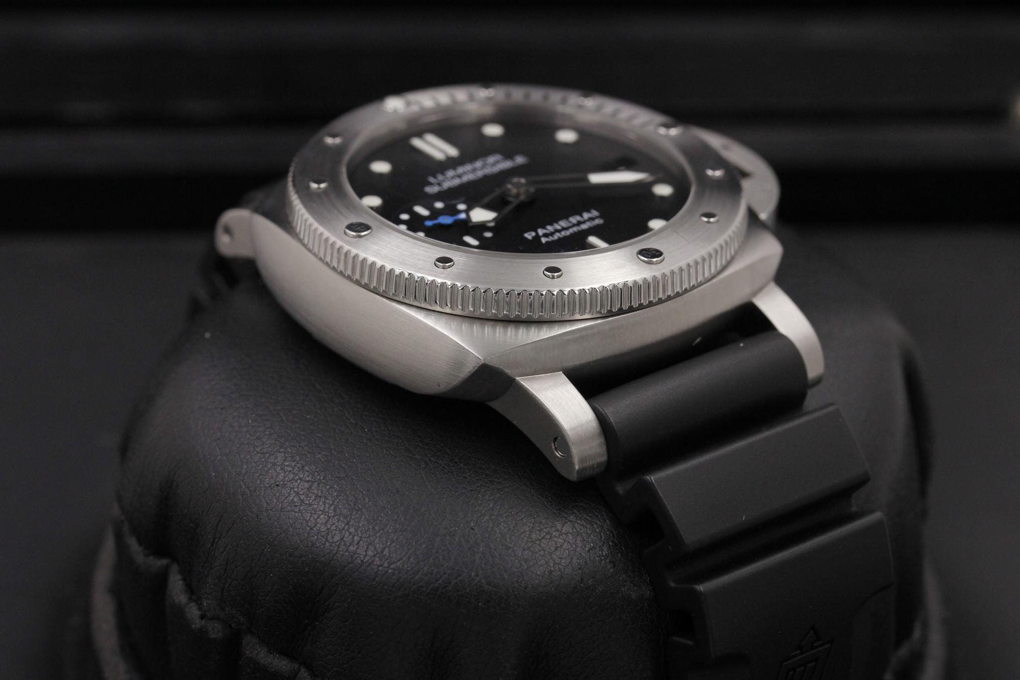 Watch Image 6