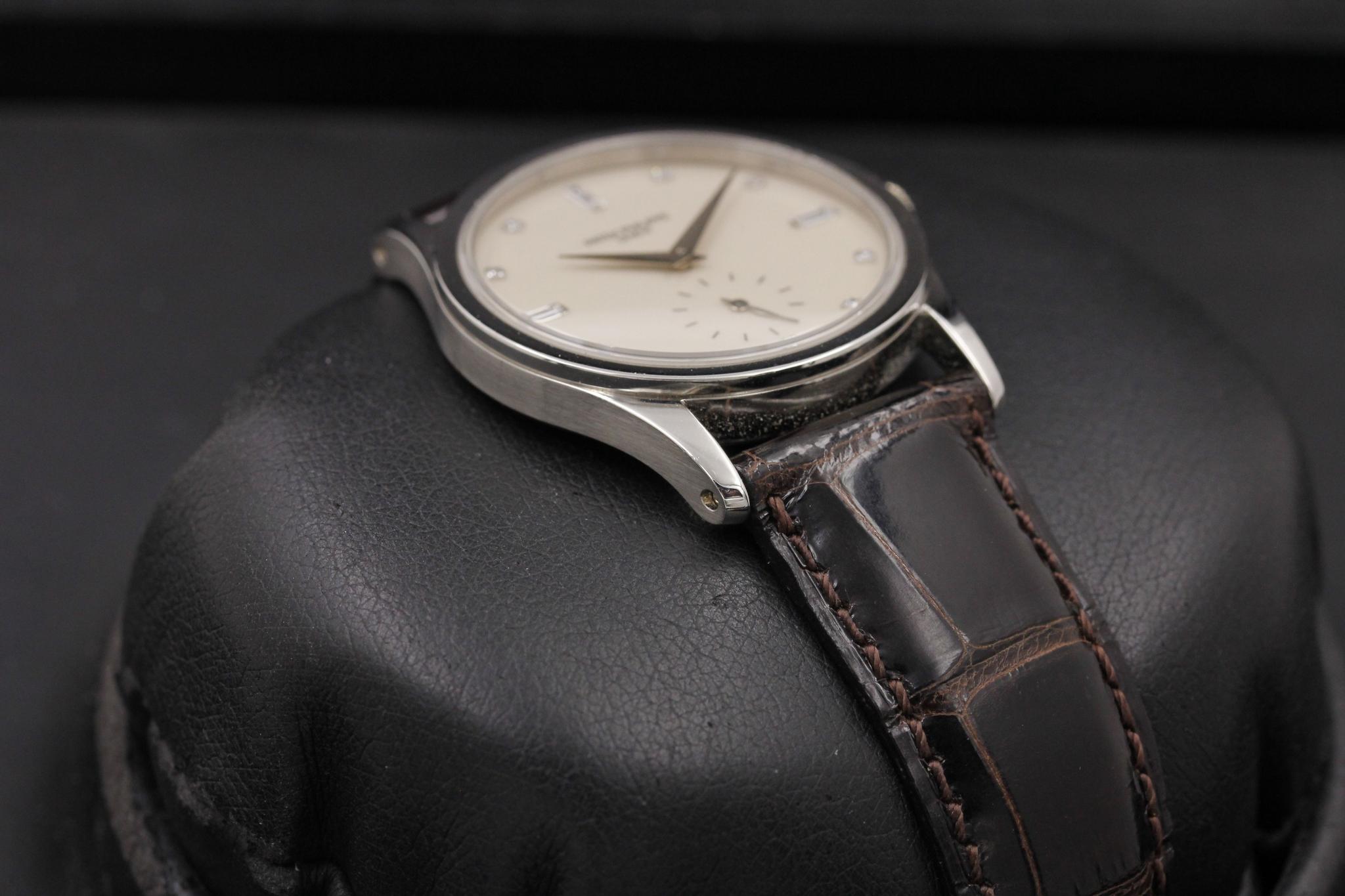 Watch Image 6