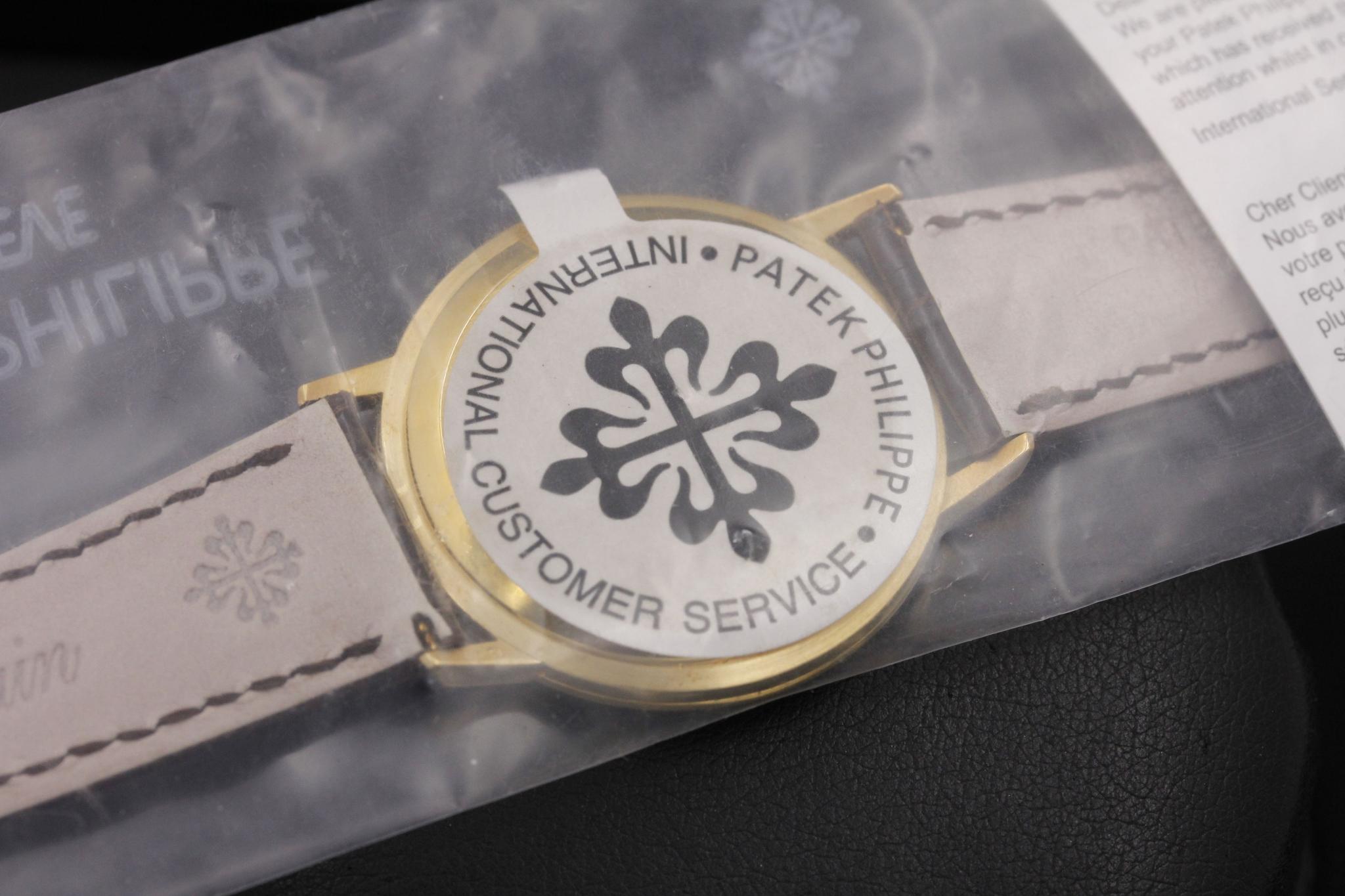 Watch Image 2
