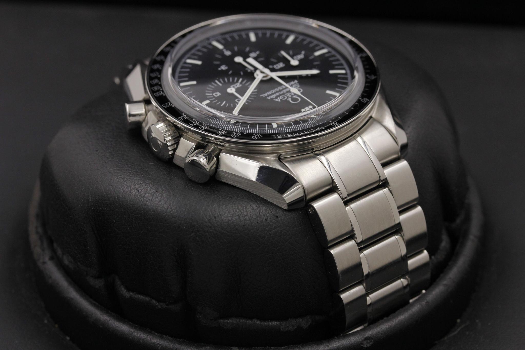 Watch Image 2