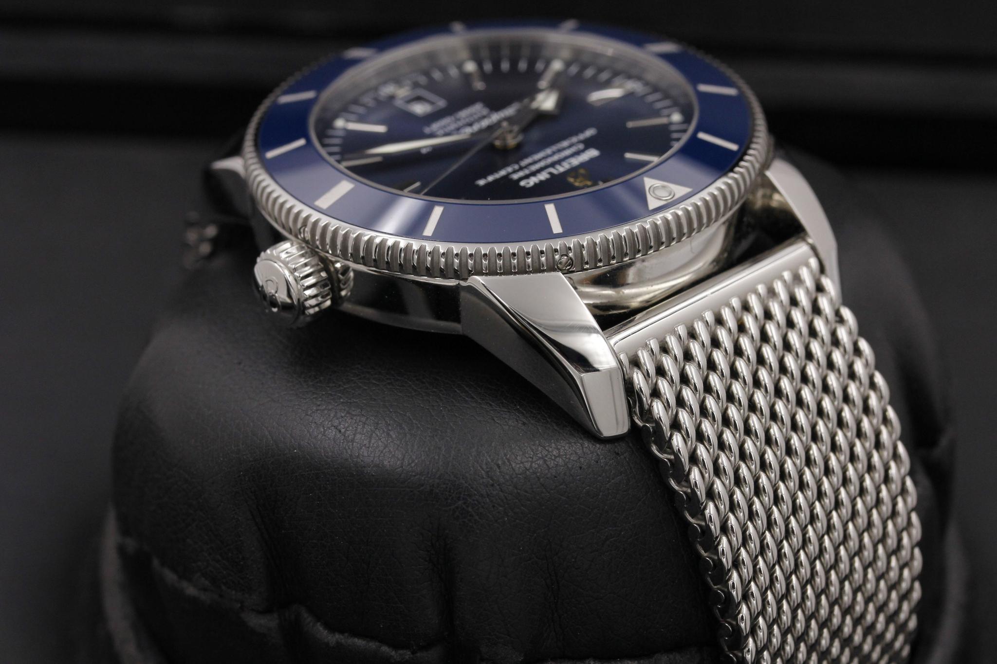 Watch Image 4