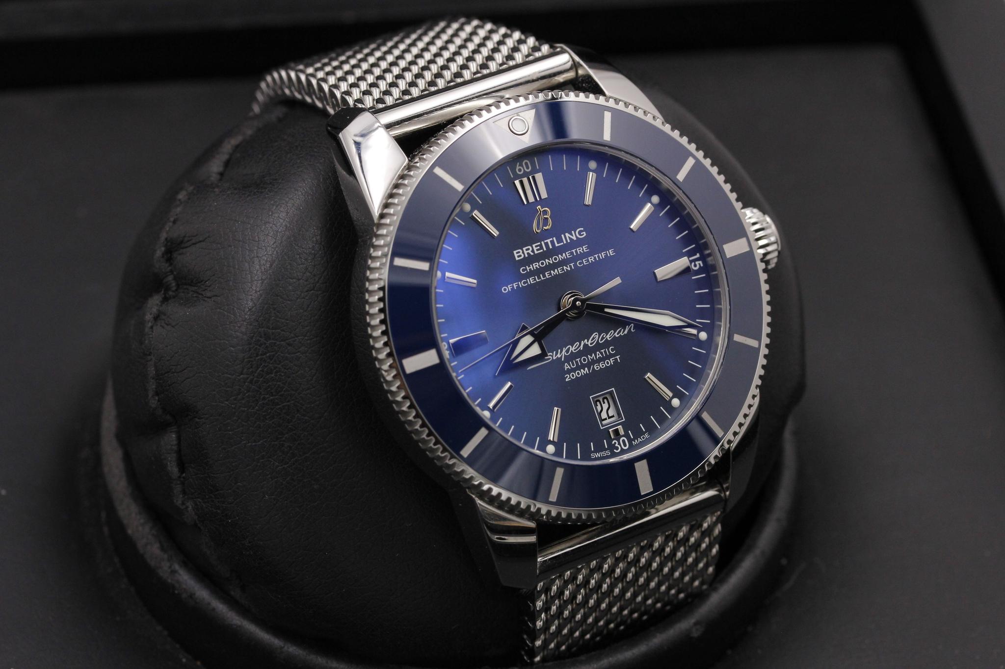 Watch Image 10
