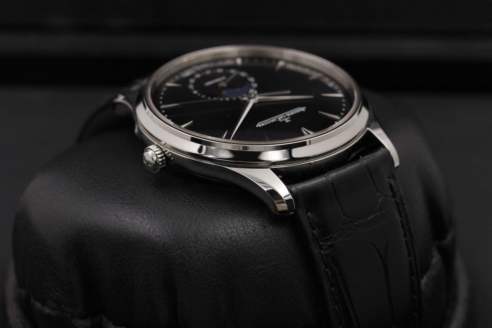 Watch Image 4