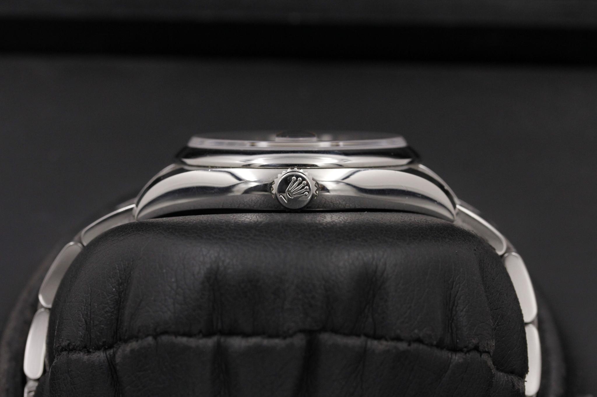 Watch Image 3