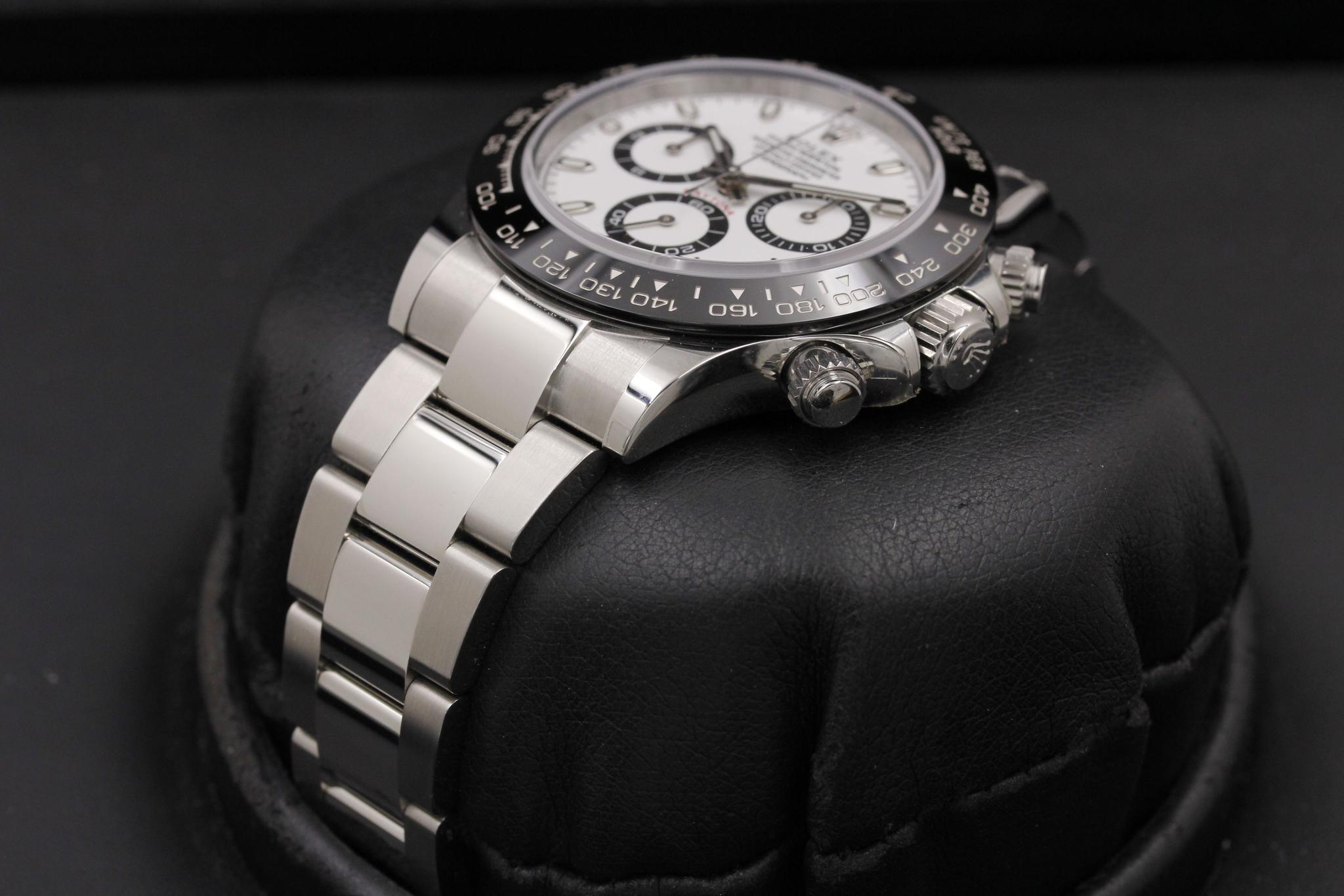 Watch Image 2