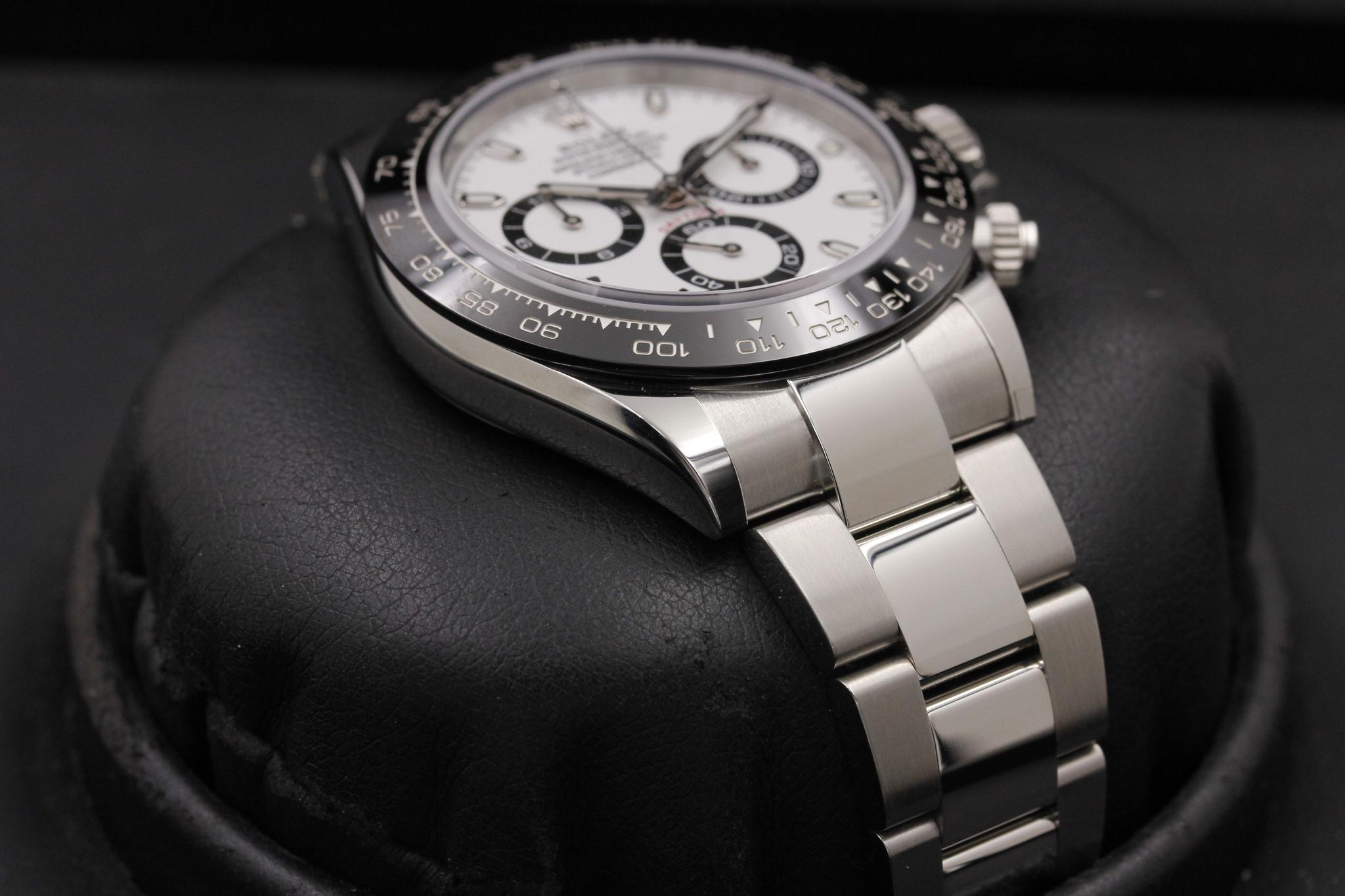 Watch Image 6