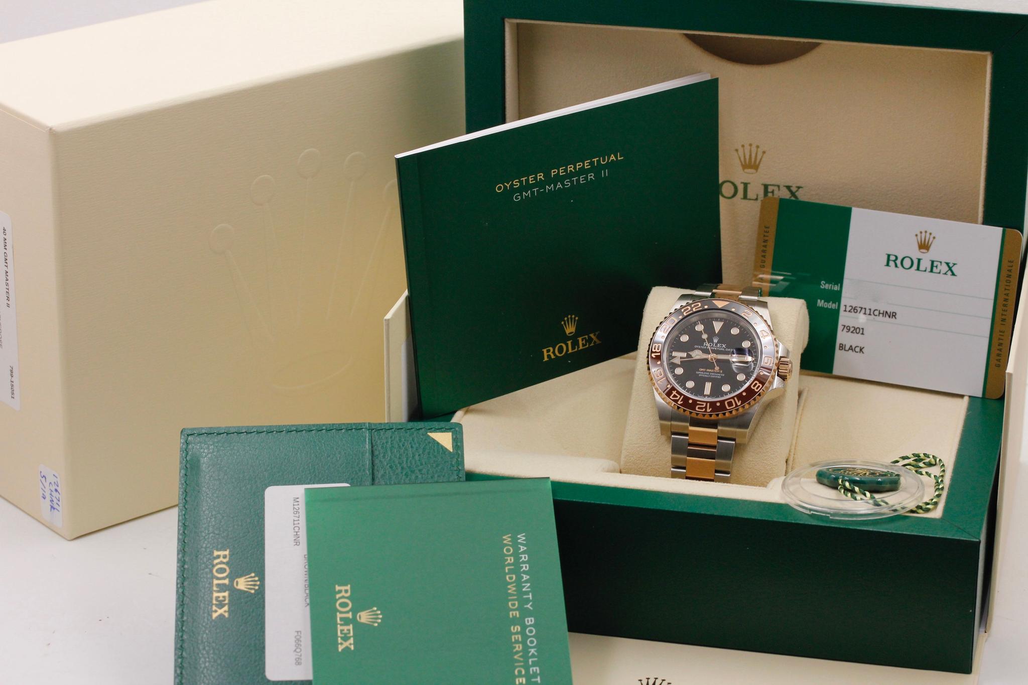 Watch Image 11