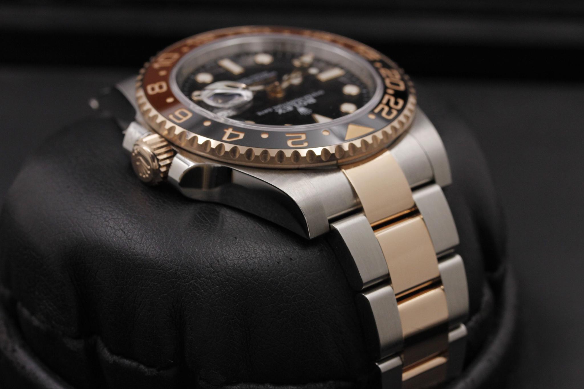Watch Image 4