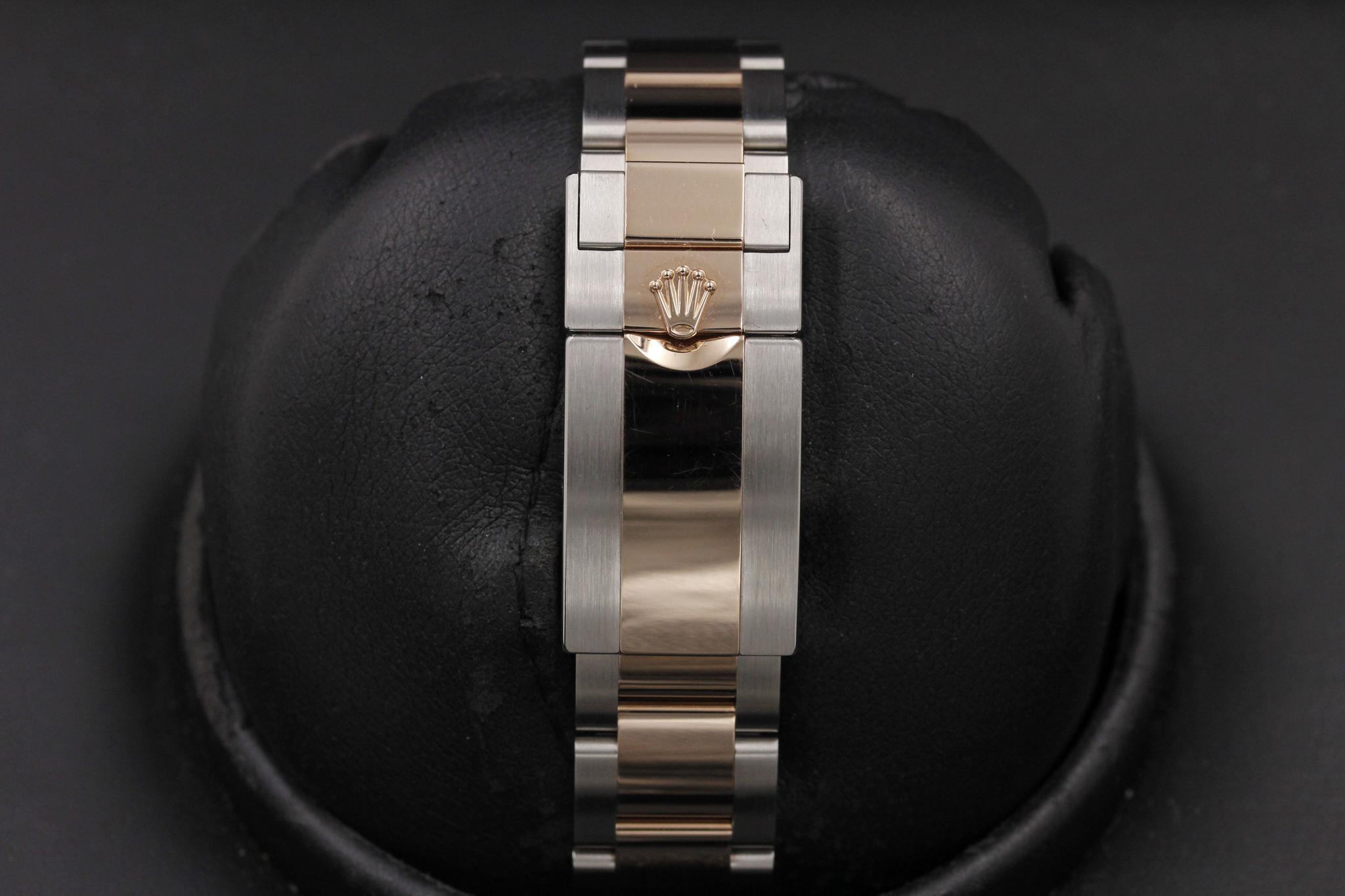 Watch Image 8