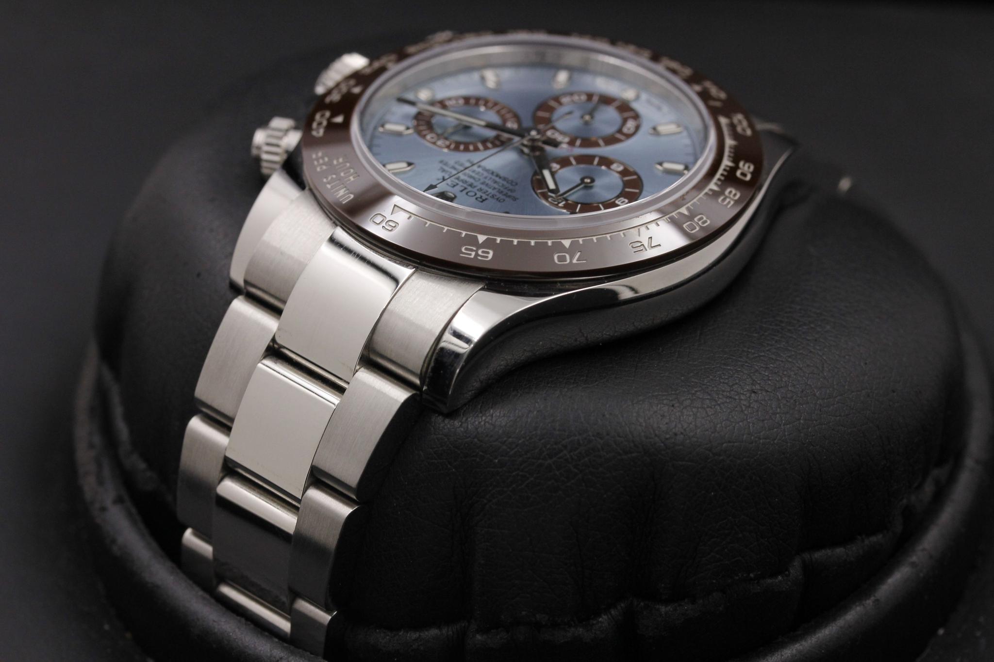 Watch Image 5