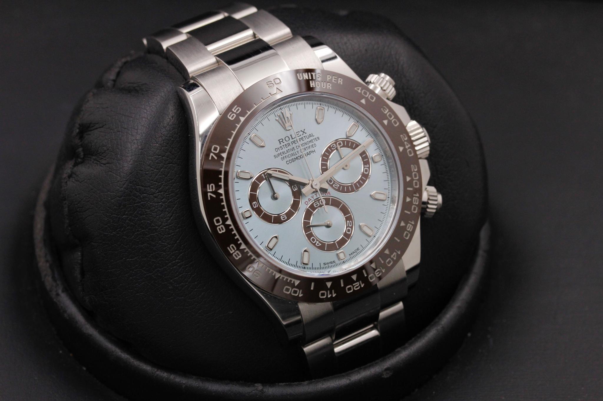Watch Image 10