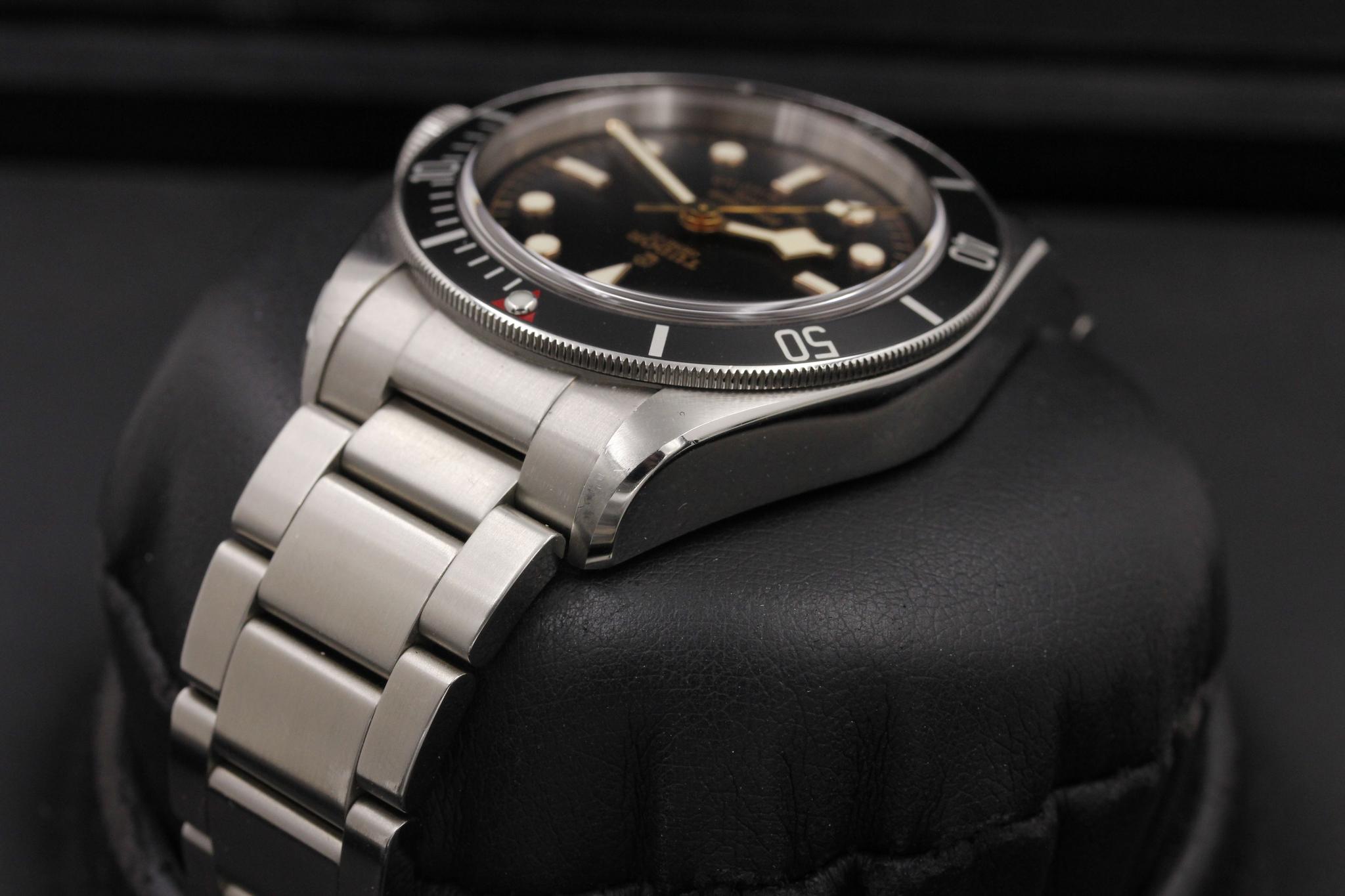 Watch Image 5