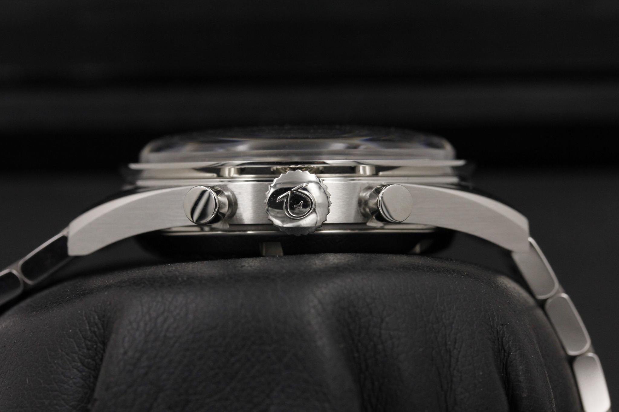 Watch Image 3