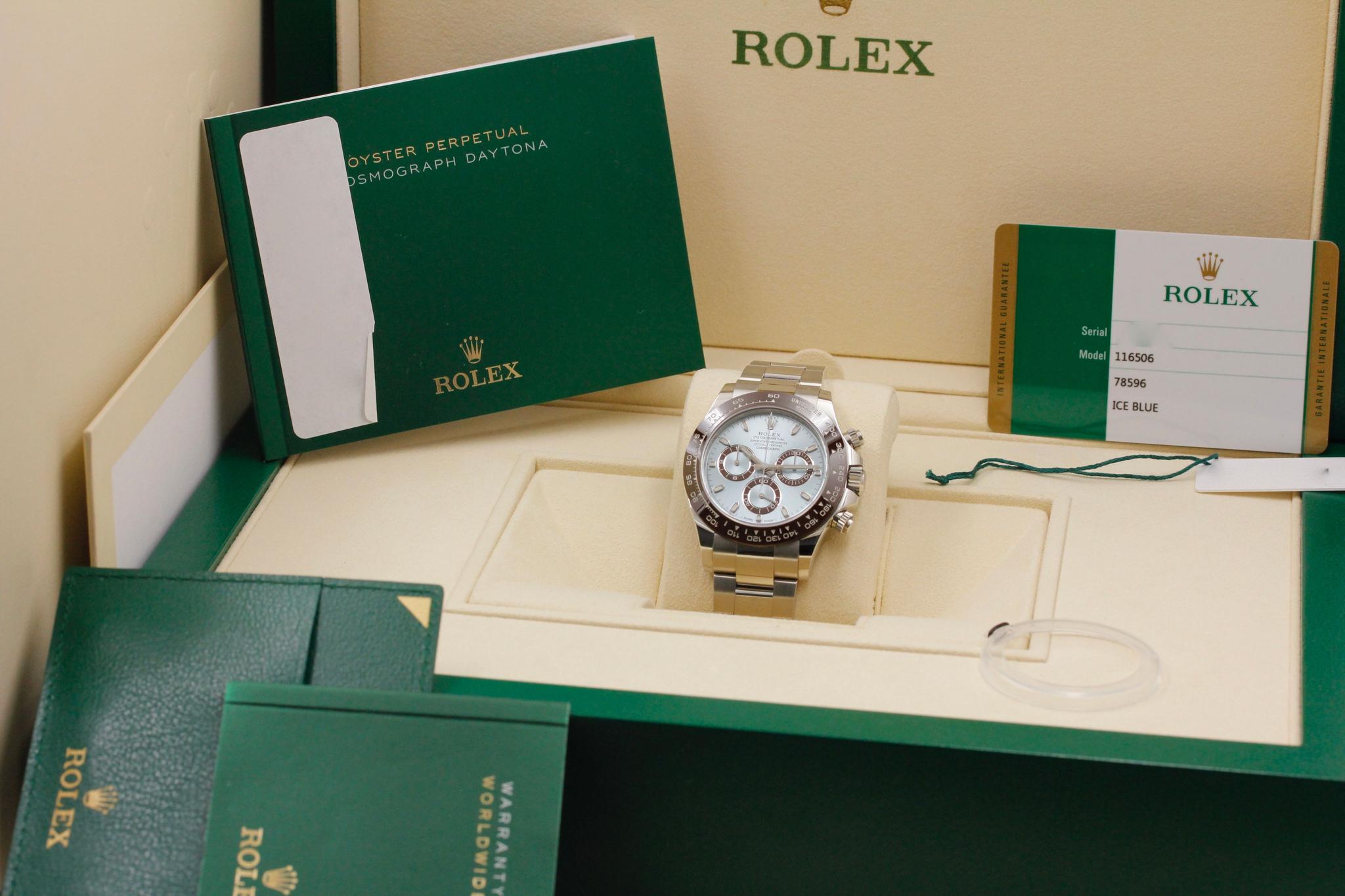 Watch Image 11