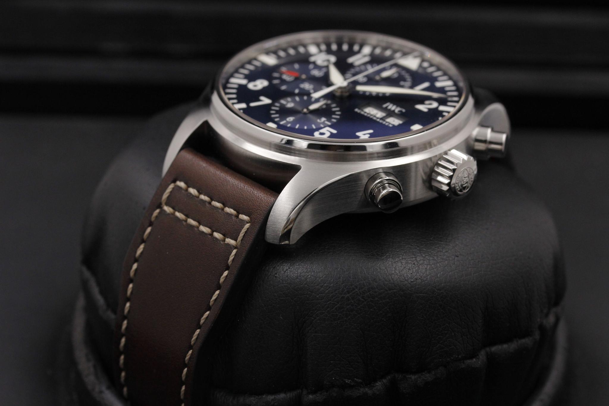Watch Image 2