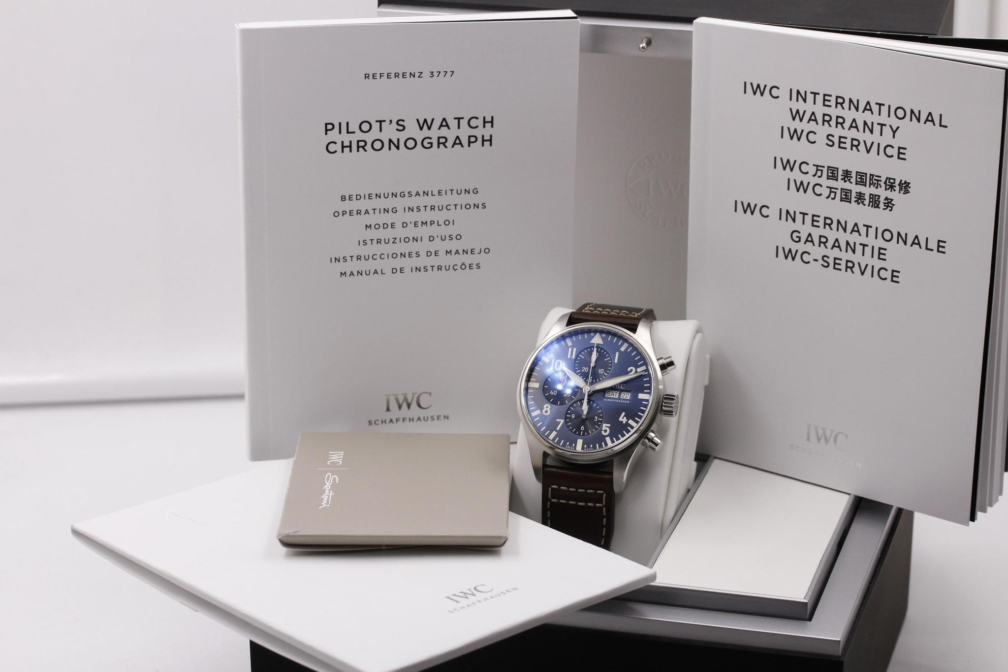 Watch Image 11