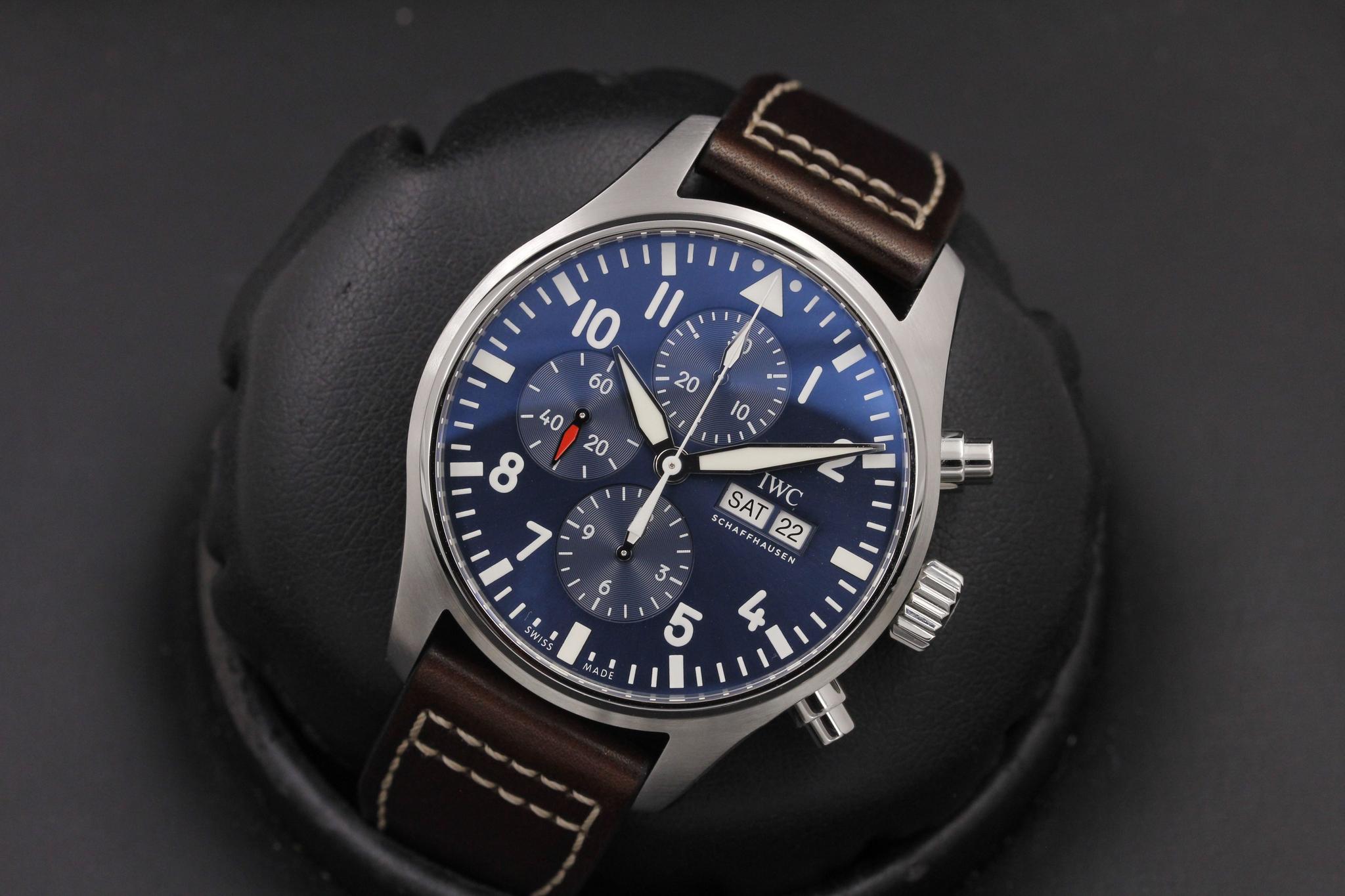 Watch Image 9