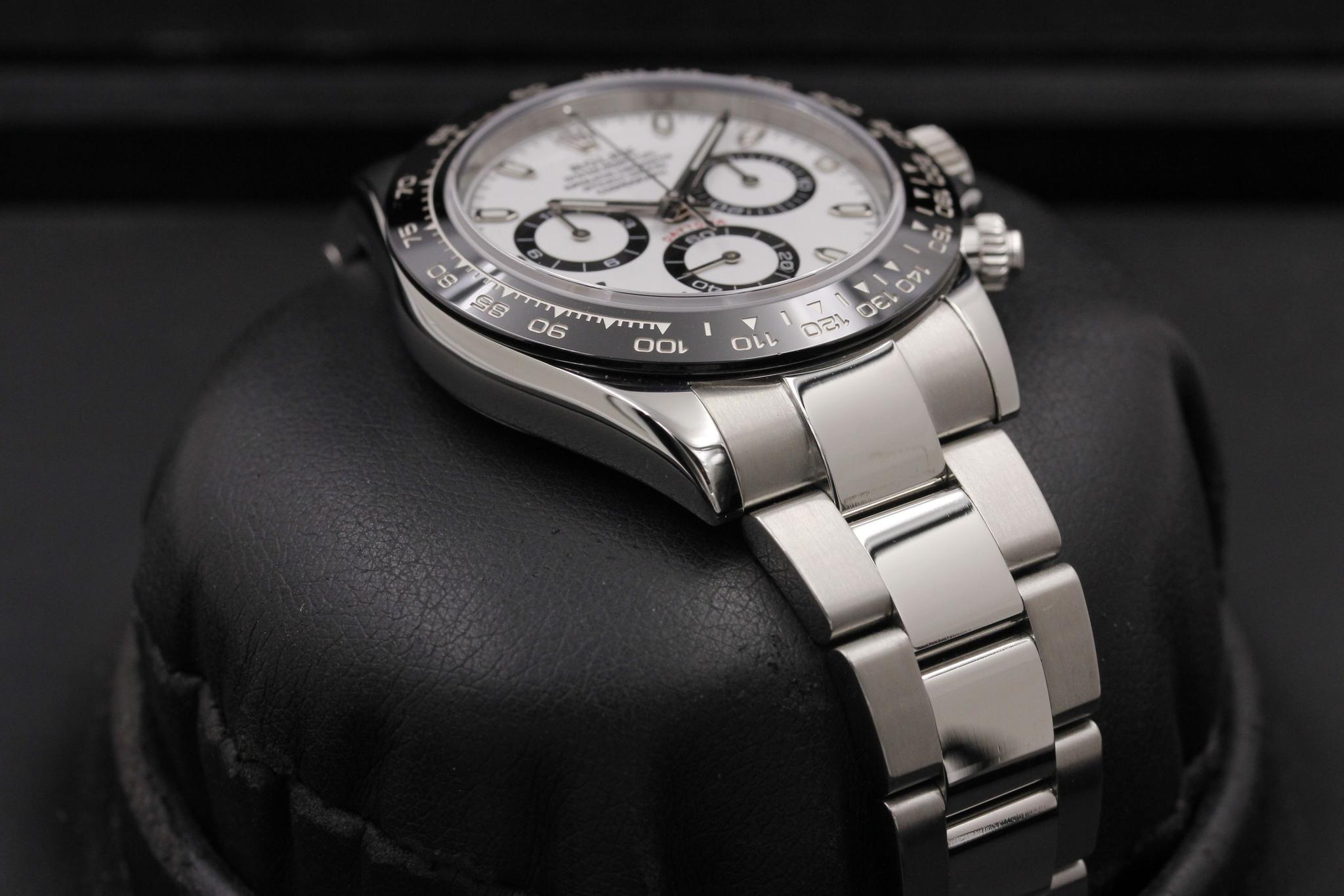 Watch Image 6