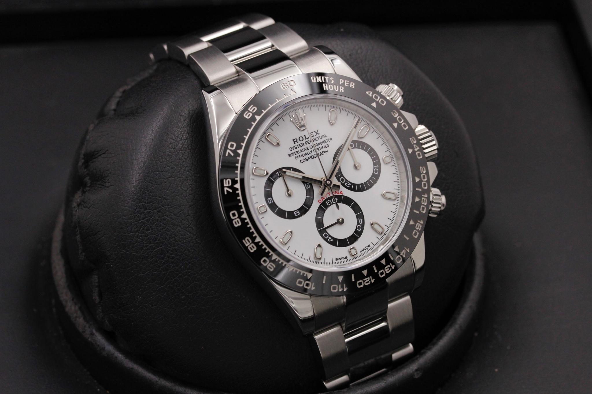 Watch Image 10