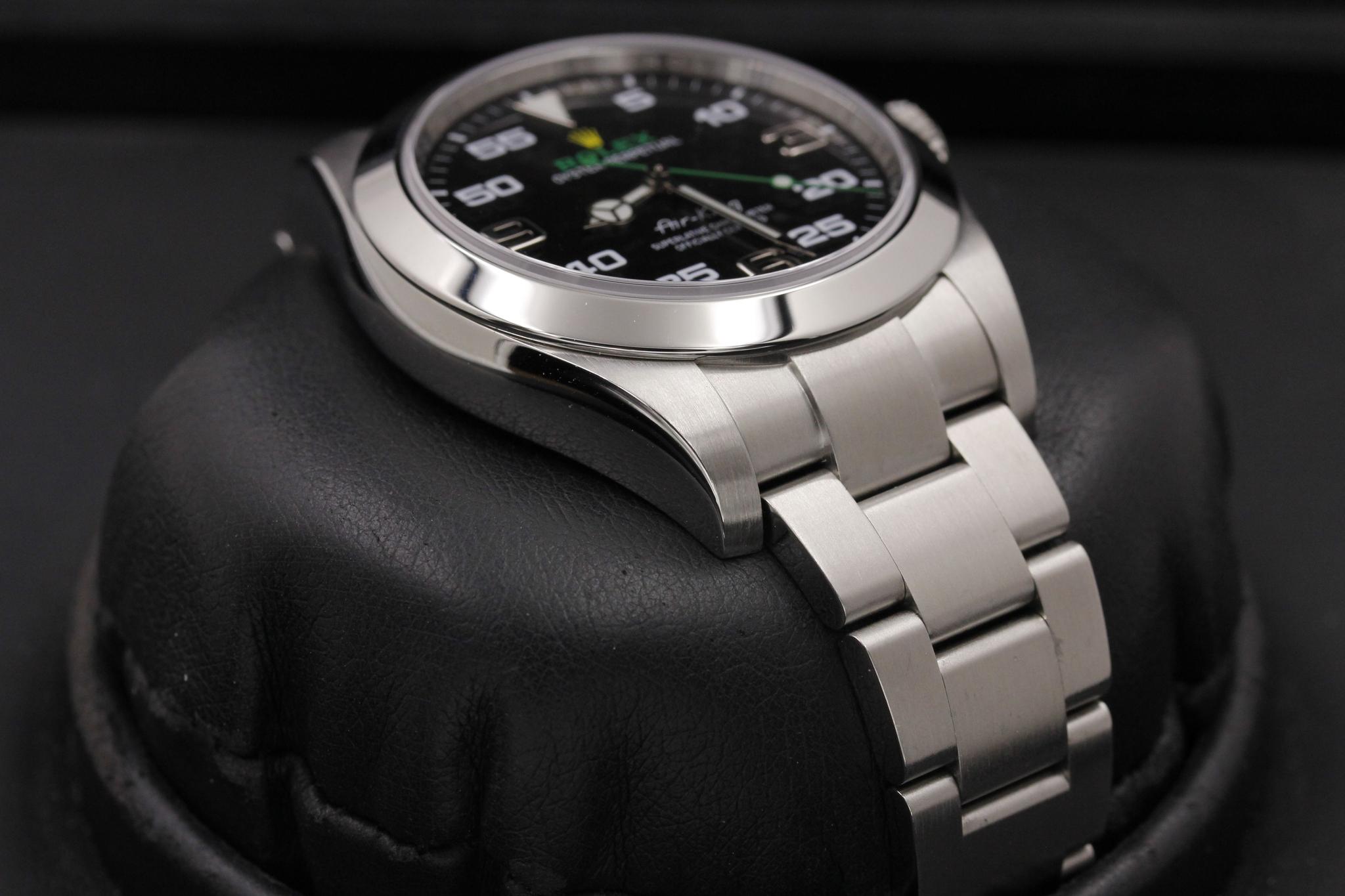 Watch Image 6