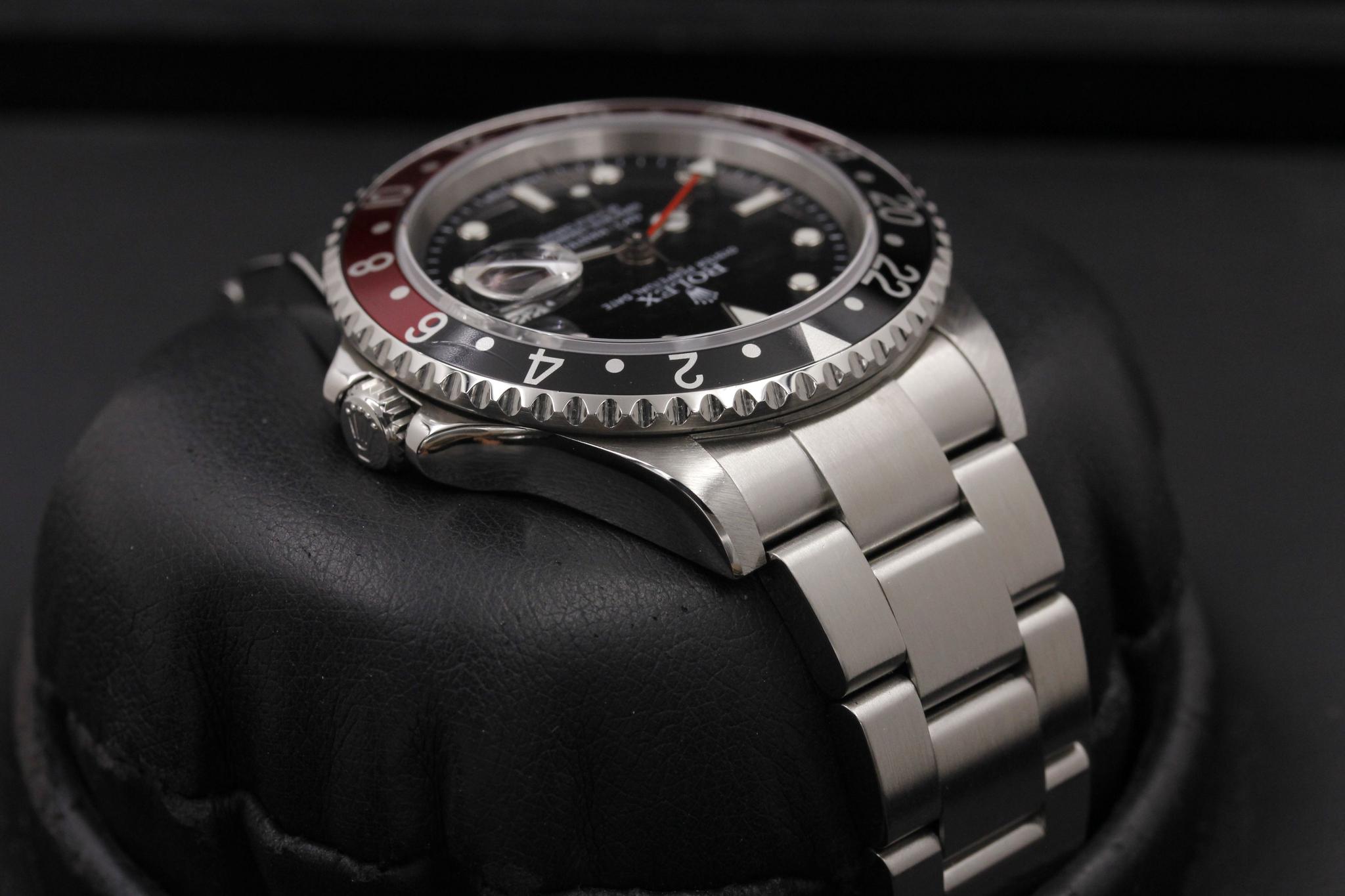 Watch Image 4