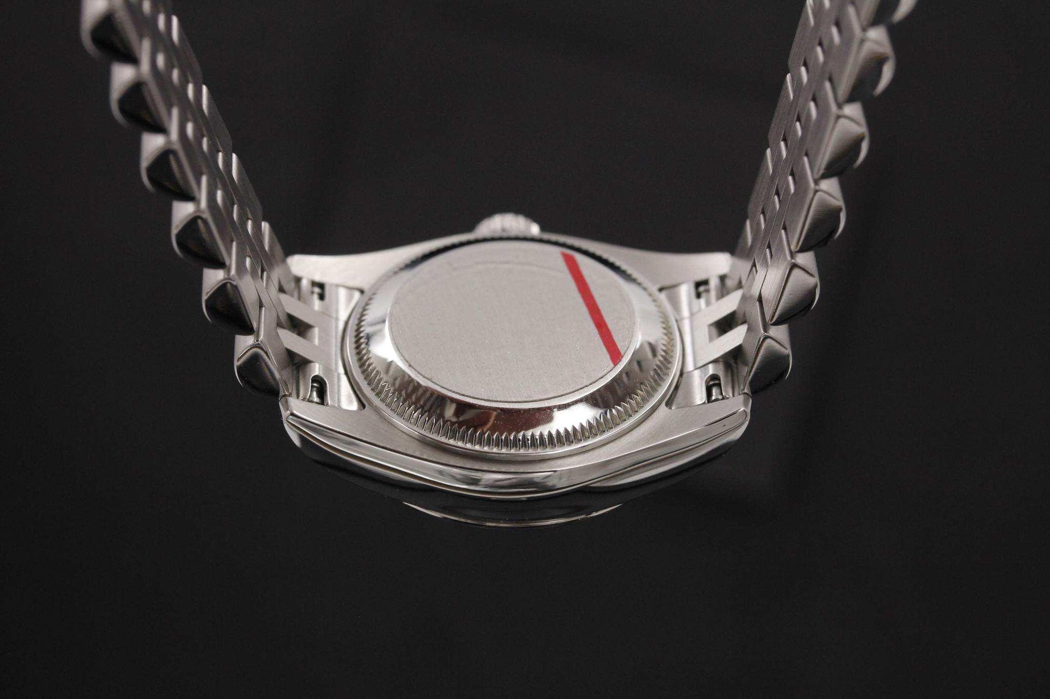 Watch Image 7