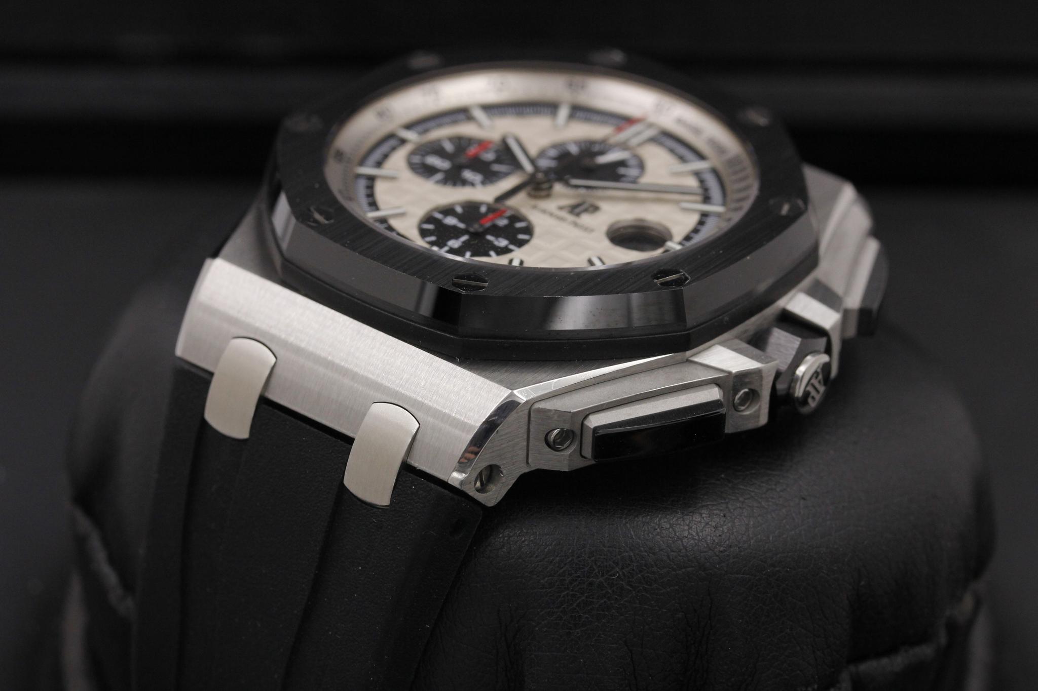 Watch Image 2