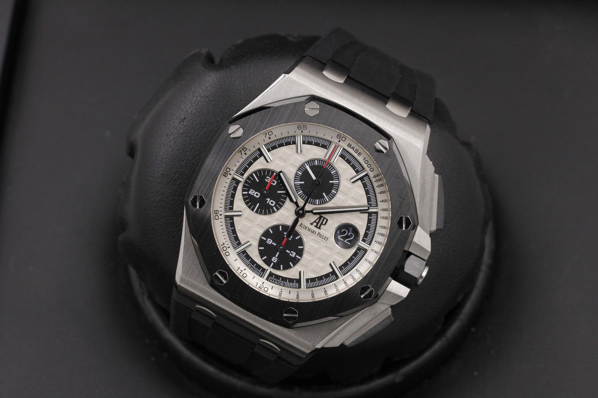 Watch Image 9