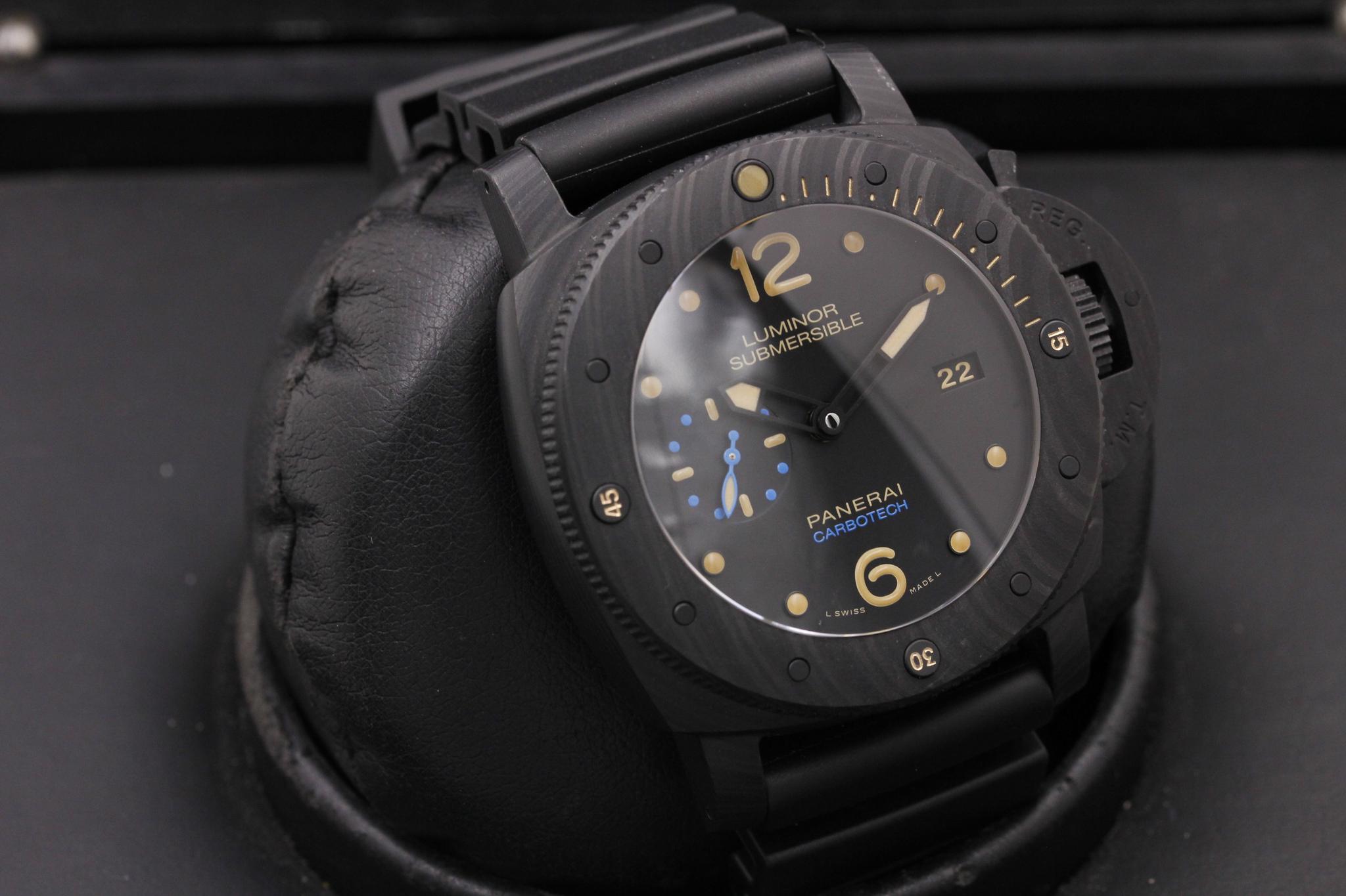 Watch Image 10