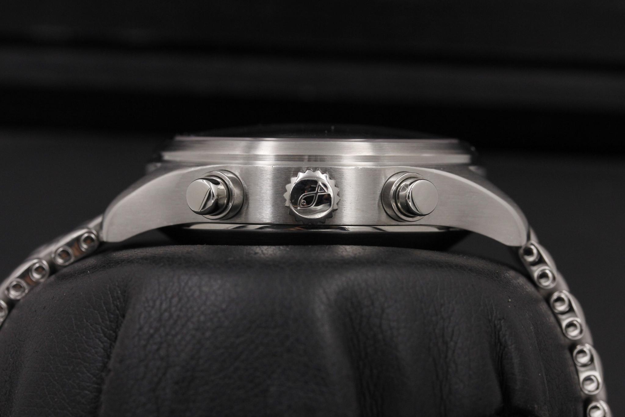 Watch Image 3