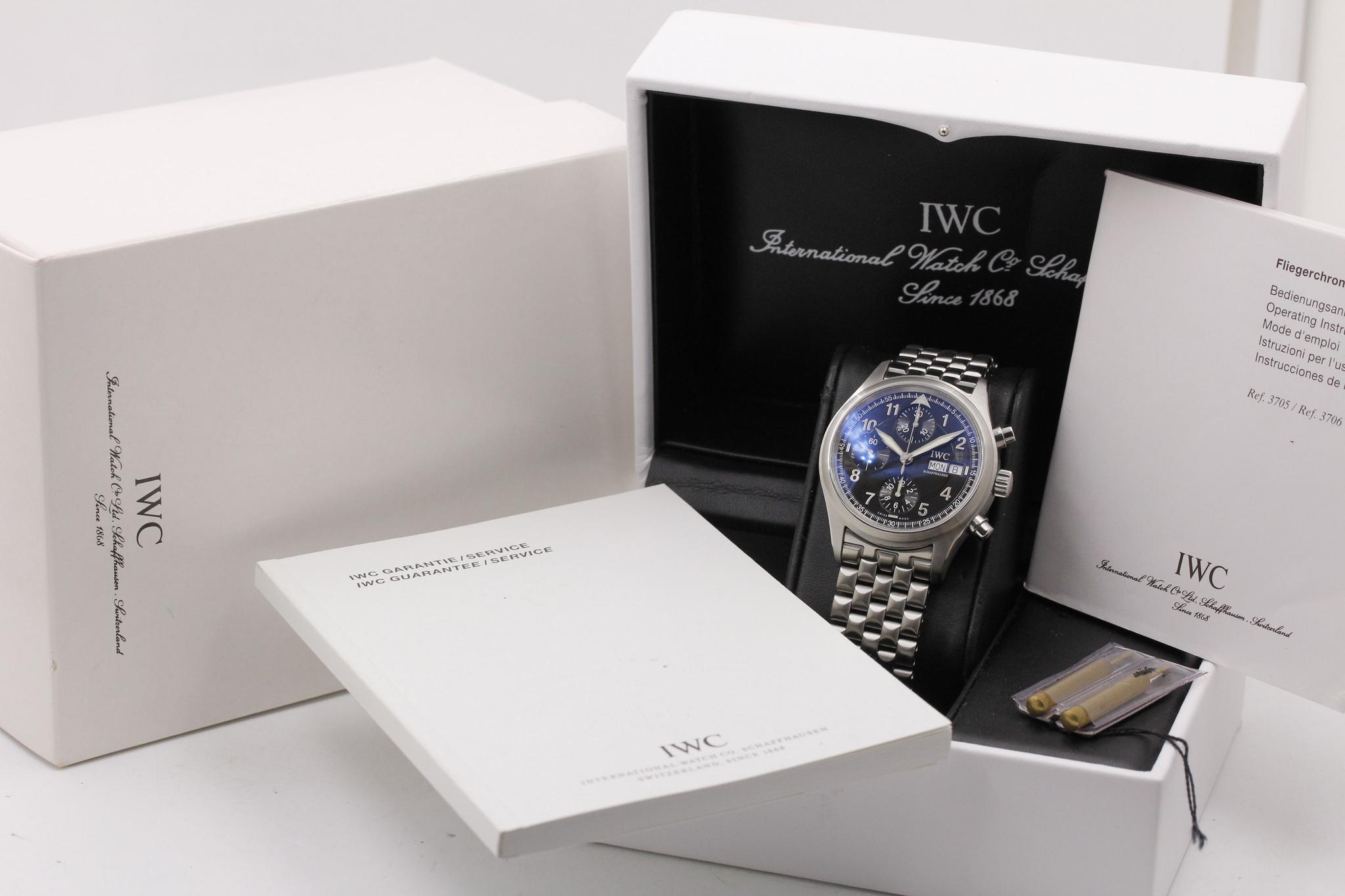 Watch Image 11