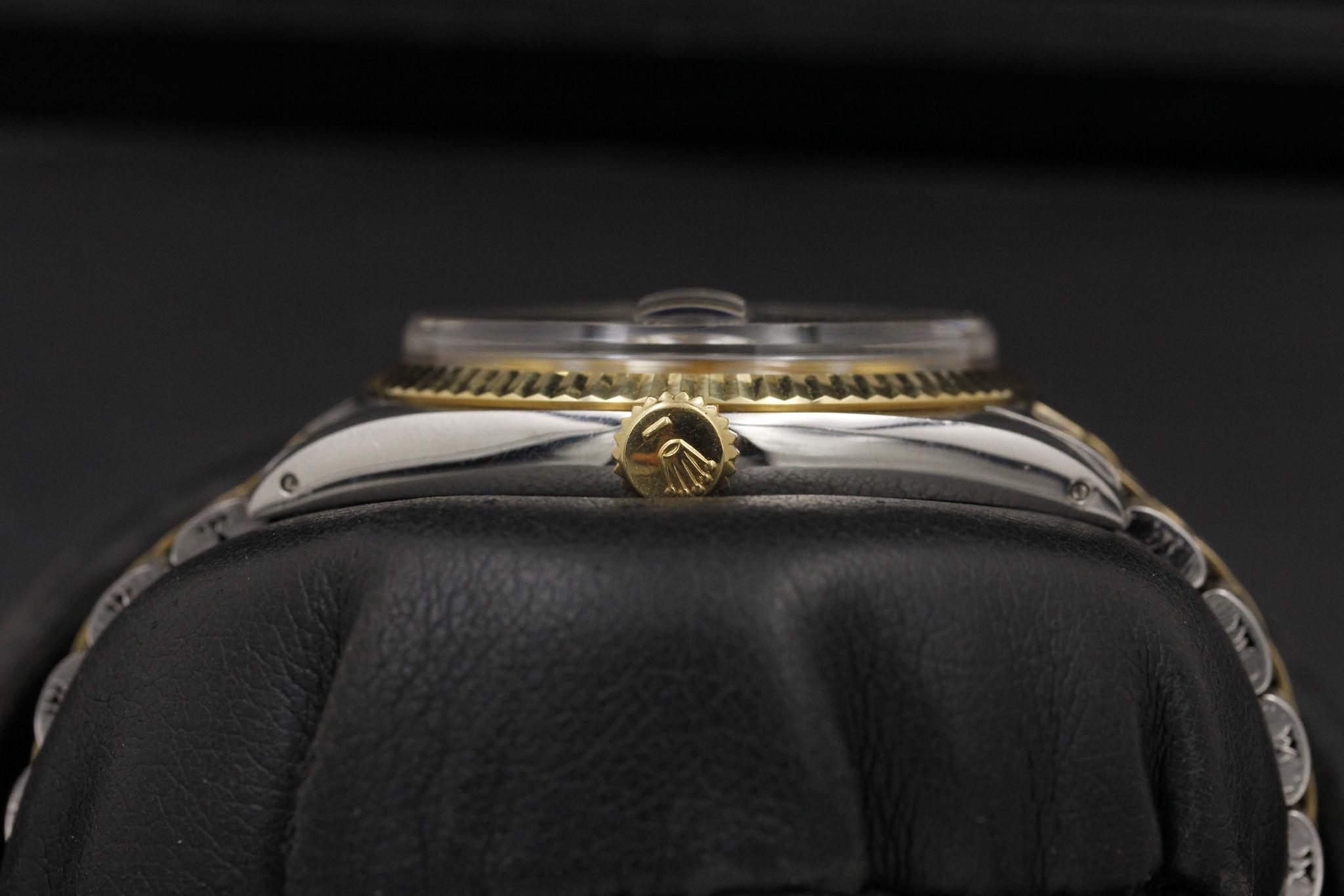 Watch Image 3