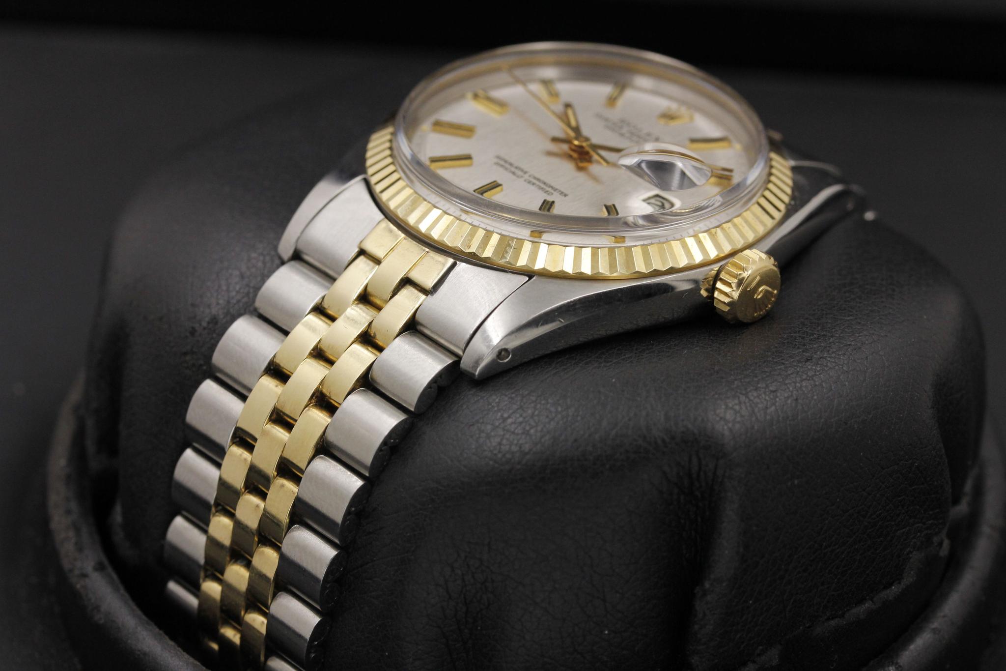 Watch Image 2