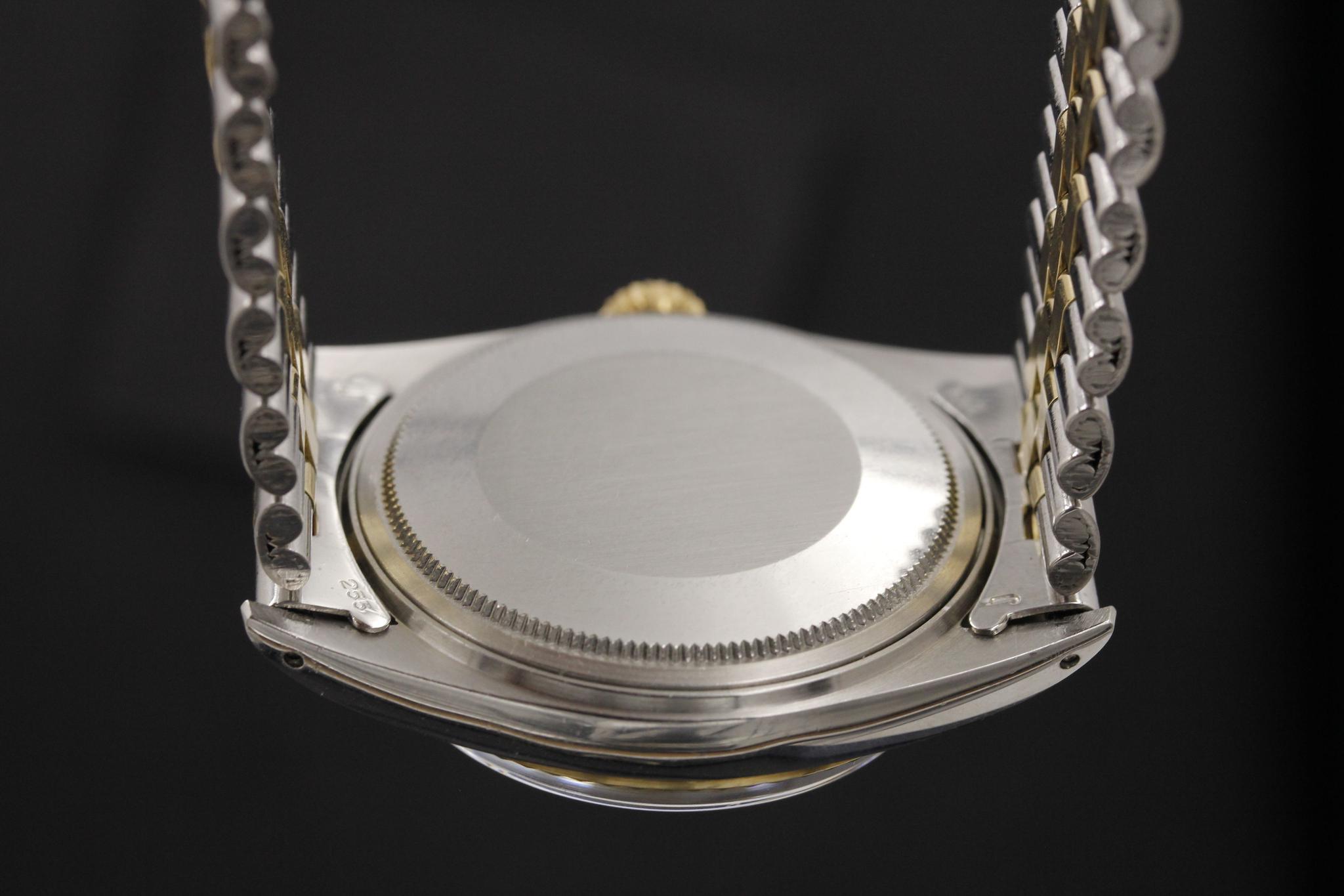 Watch Image 7