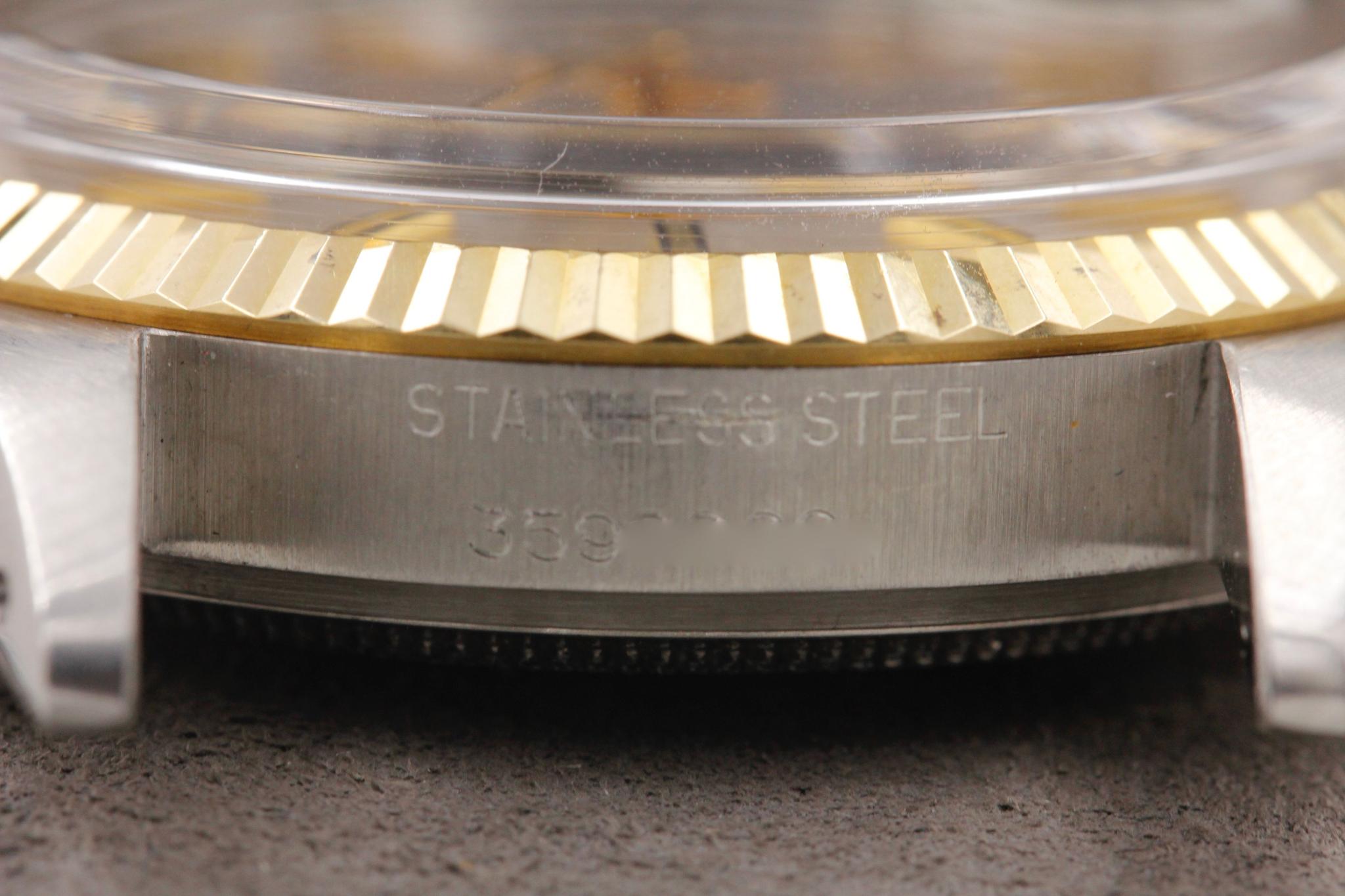 Watch Image 12