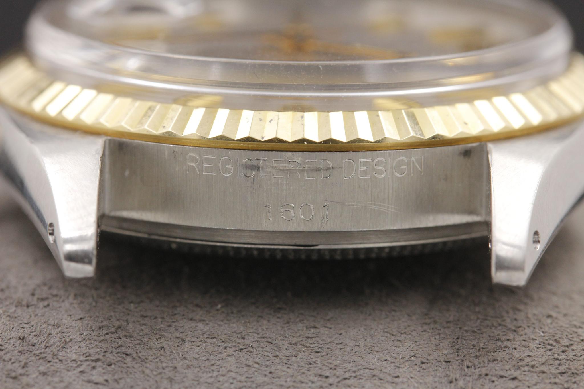 Watch Image 13