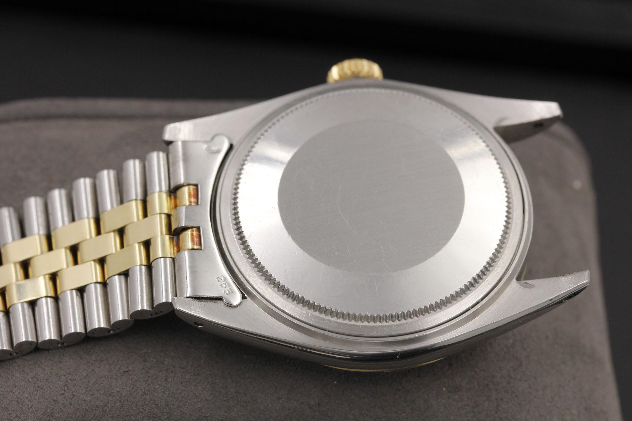 Watch Image 11
