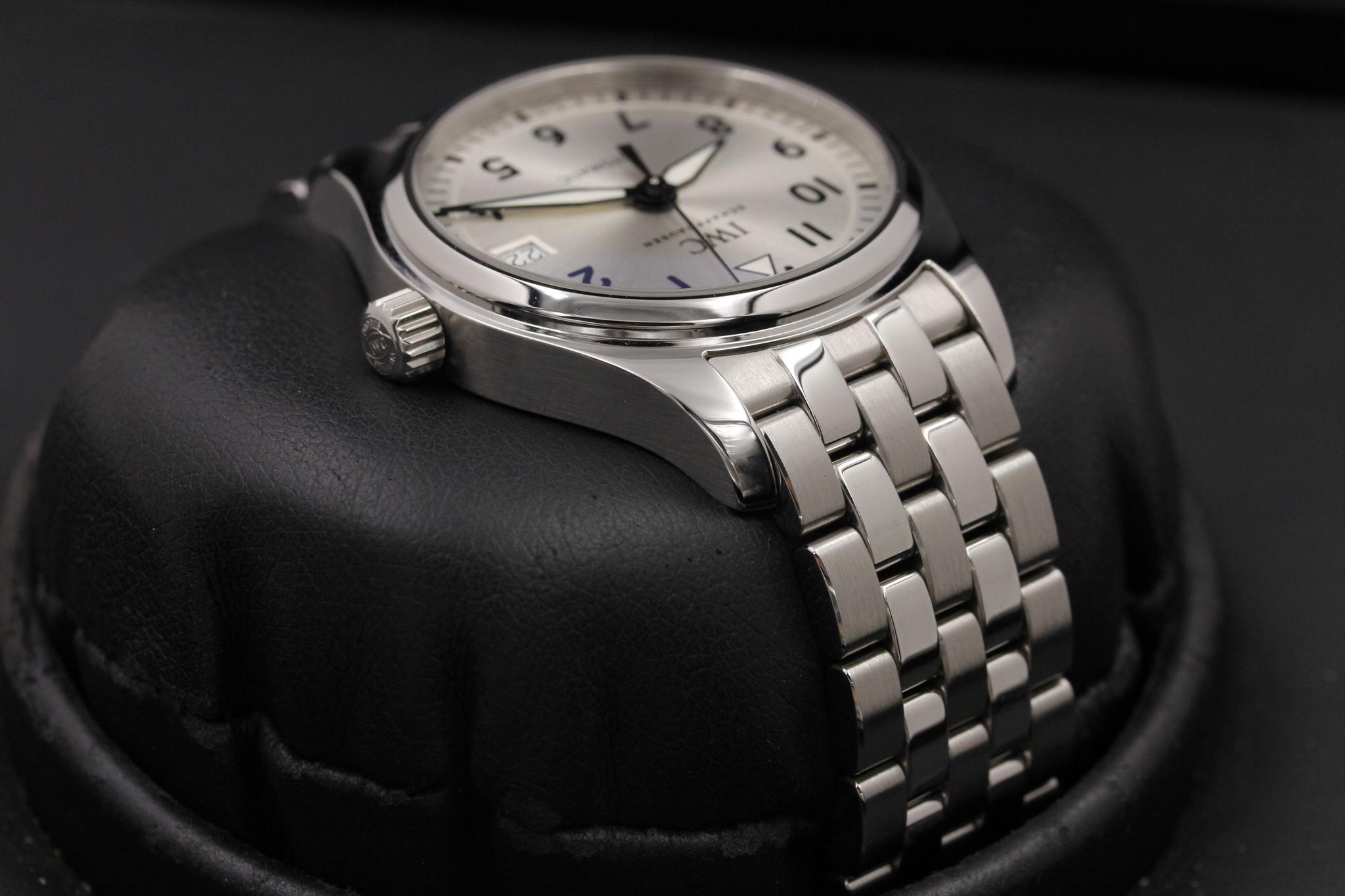Watch Image 4