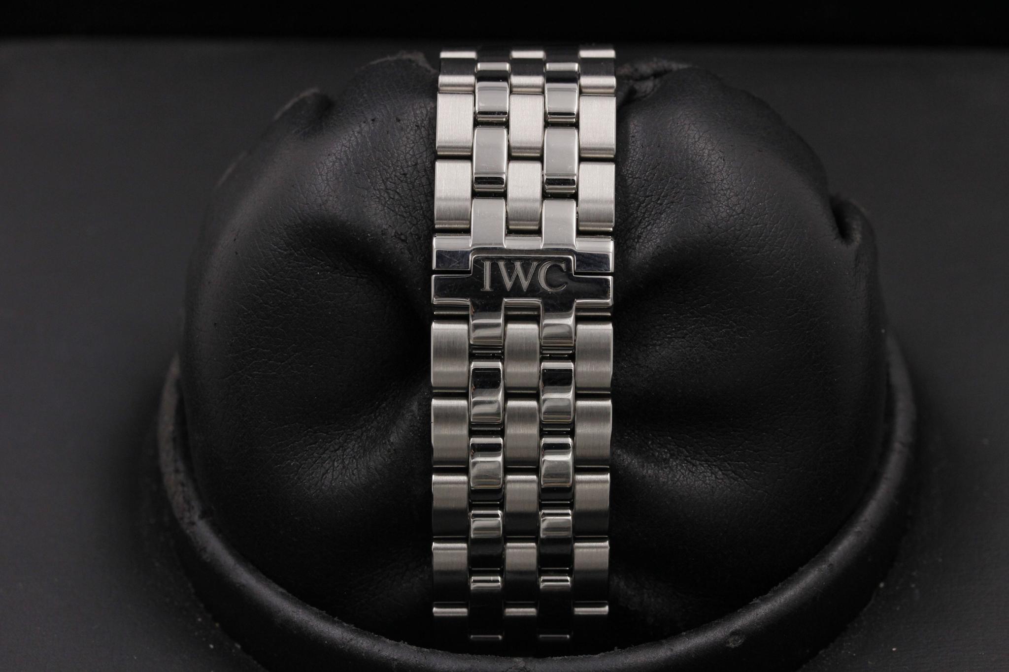 Watch Image 8