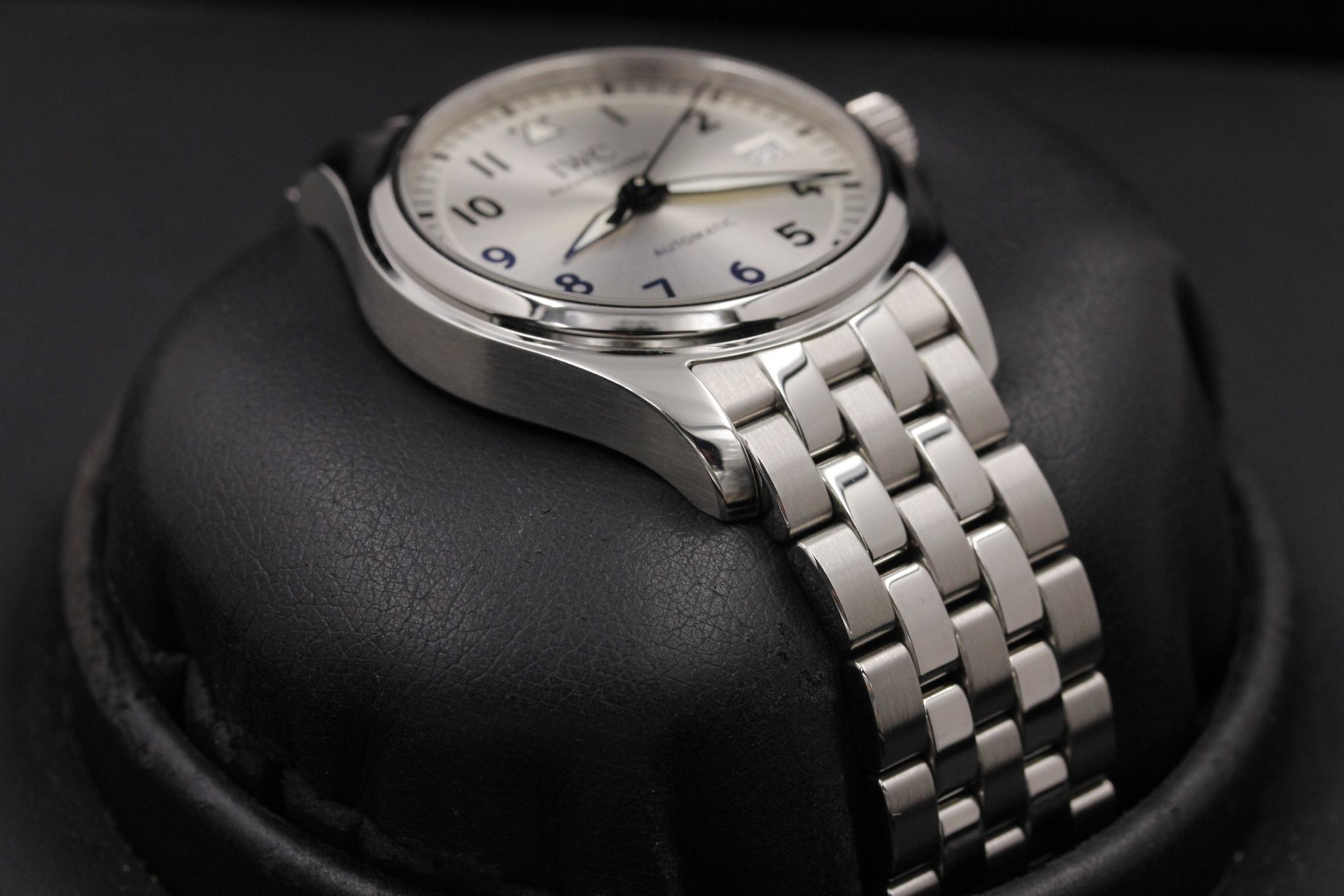 Watch Image 6