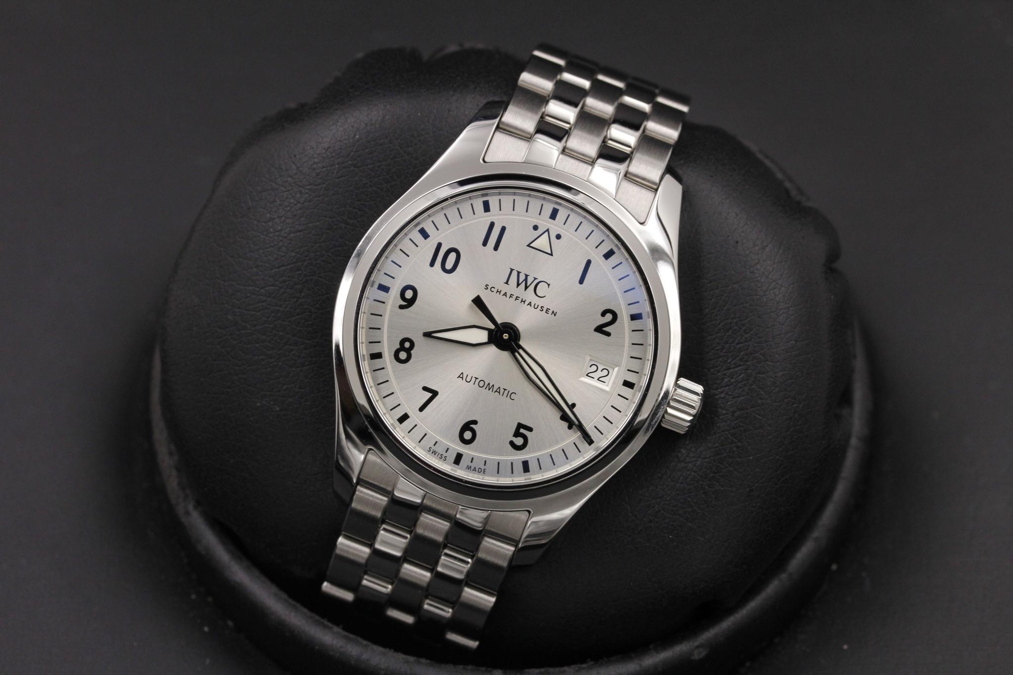 Watch Image 9