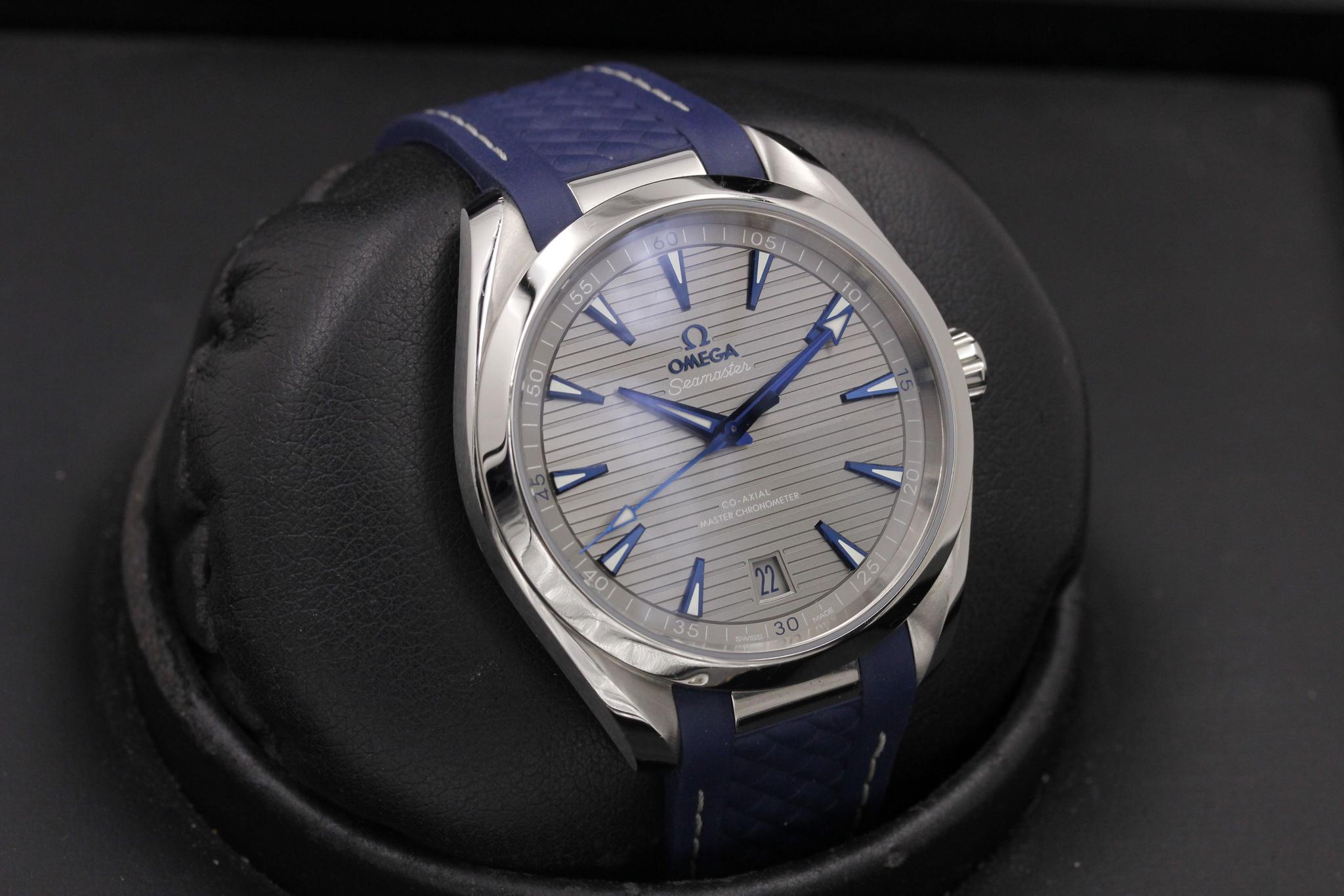 Watch Image 10