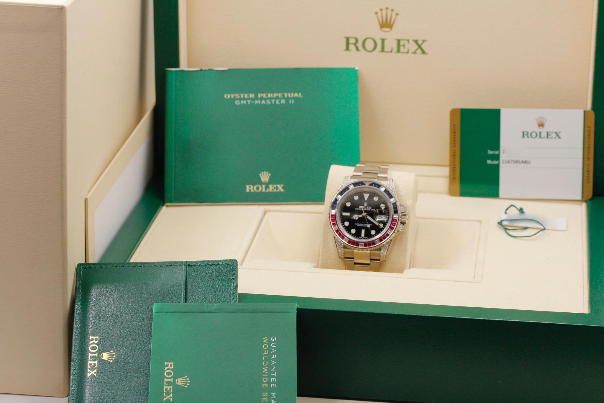 Watch Image 11
