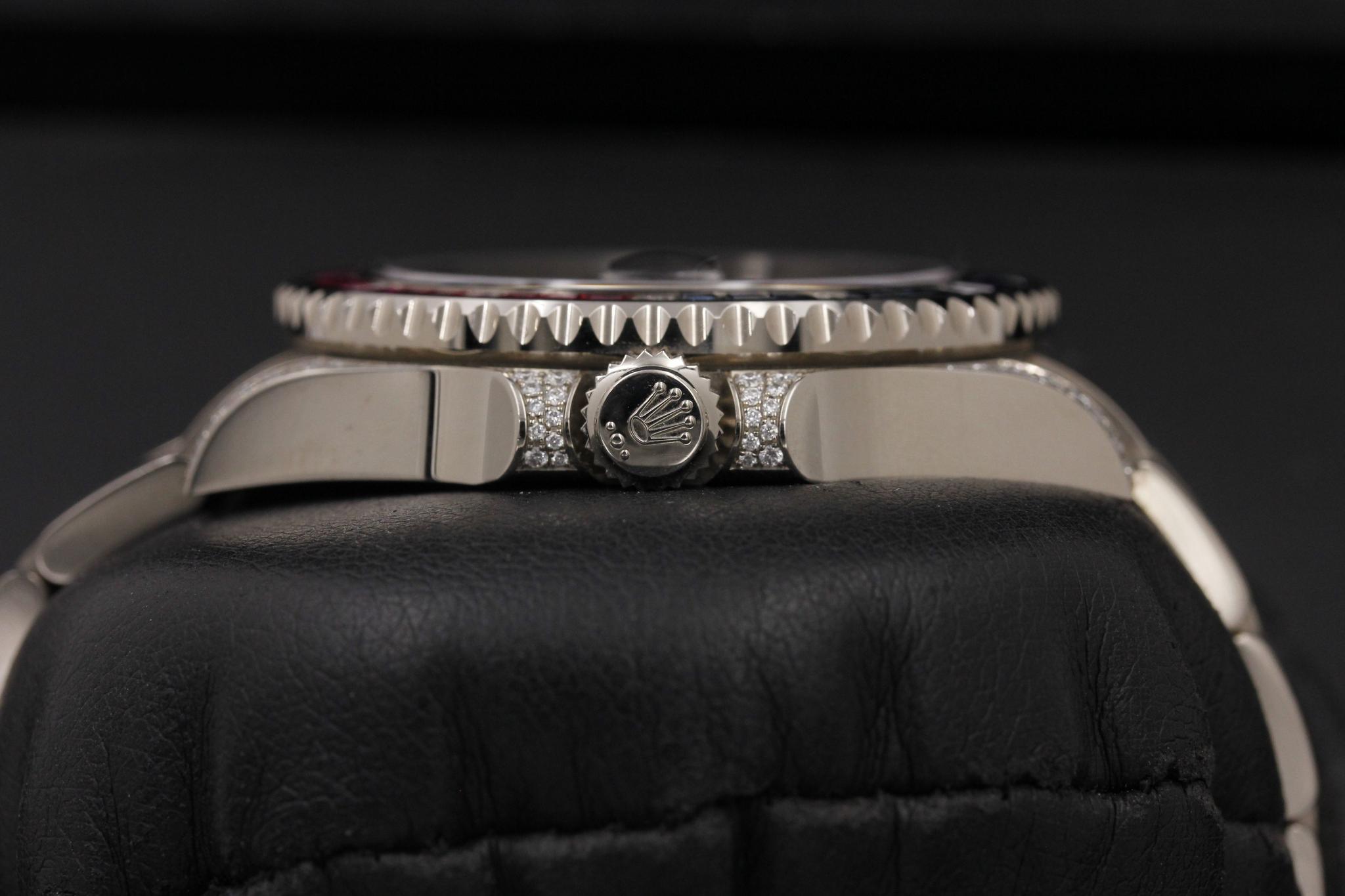 Watch Image 3