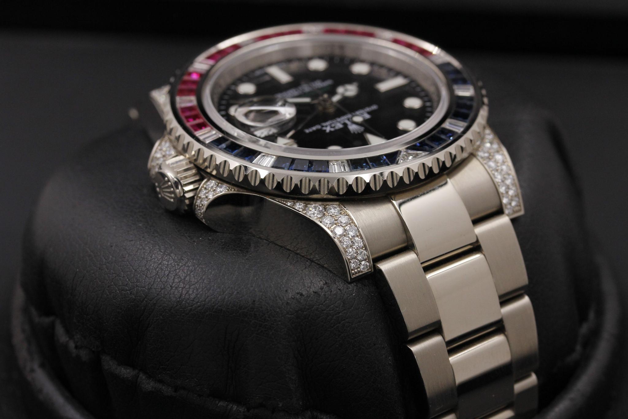 Watch Image 4