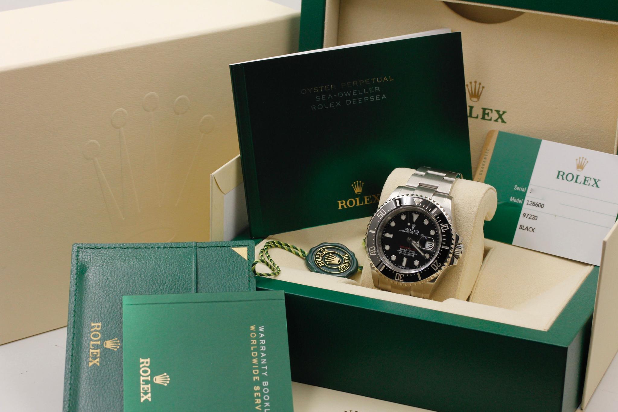 Watch Image 11