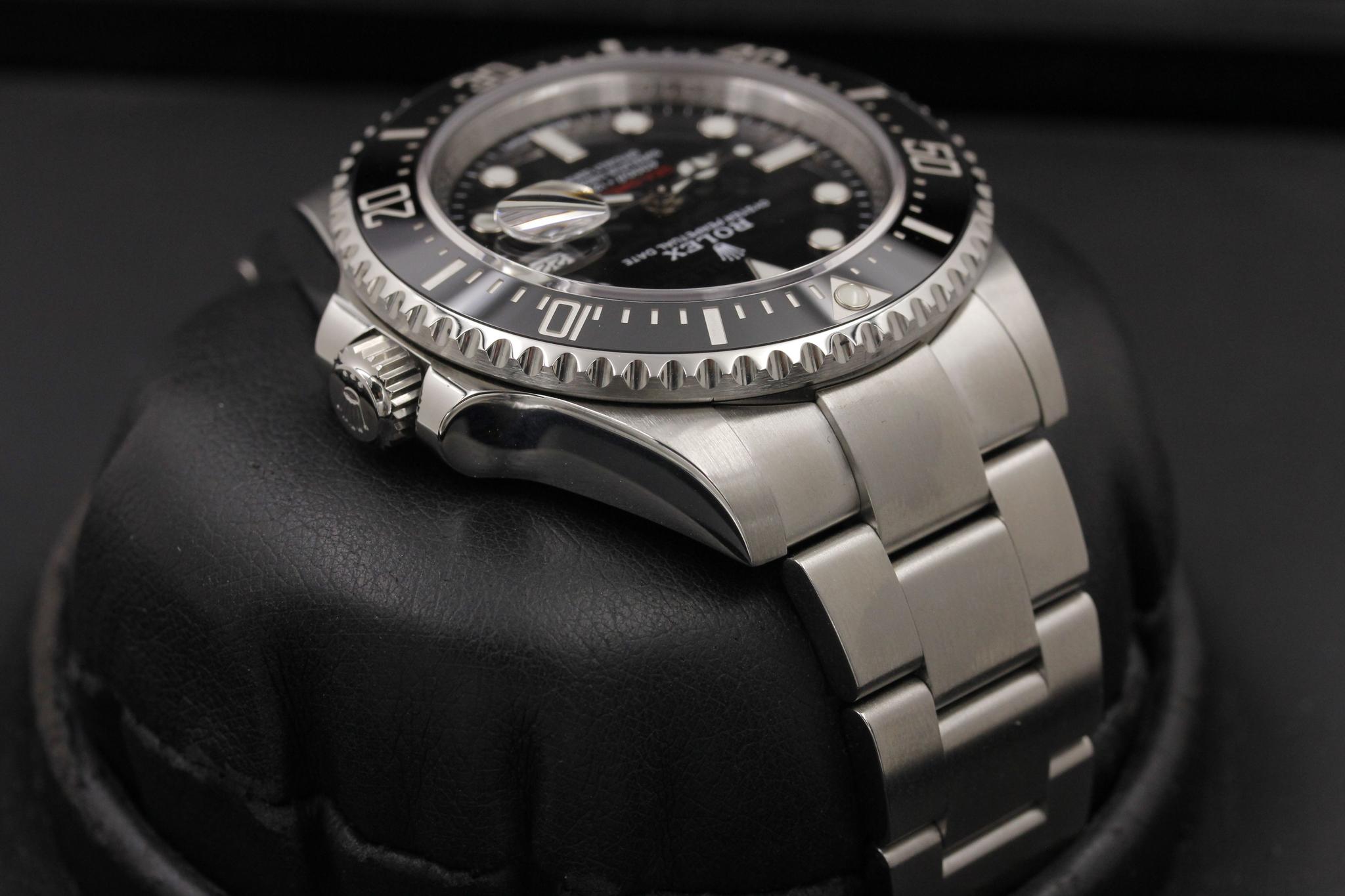 Watch Image 4