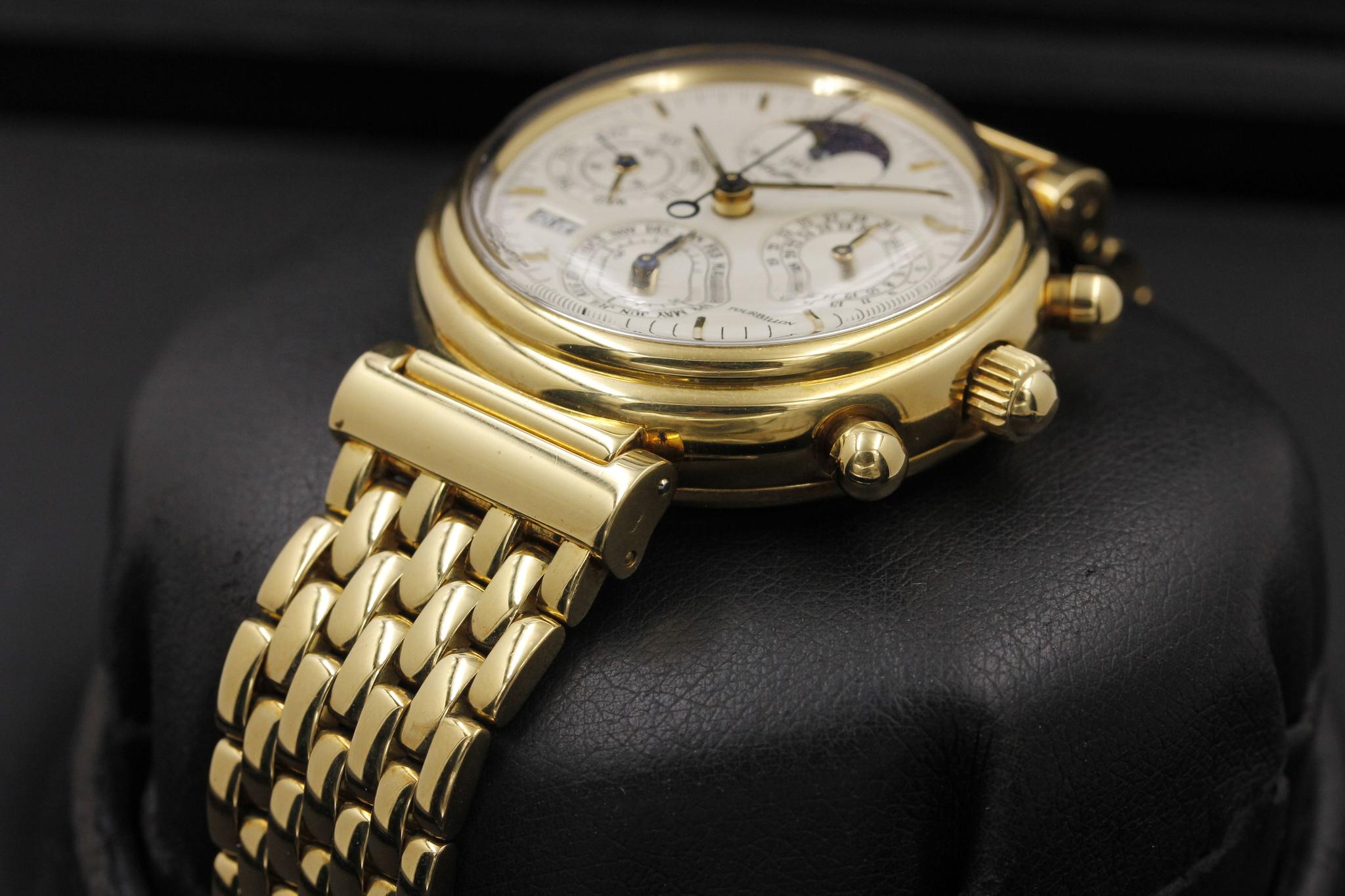 Watch Image 2