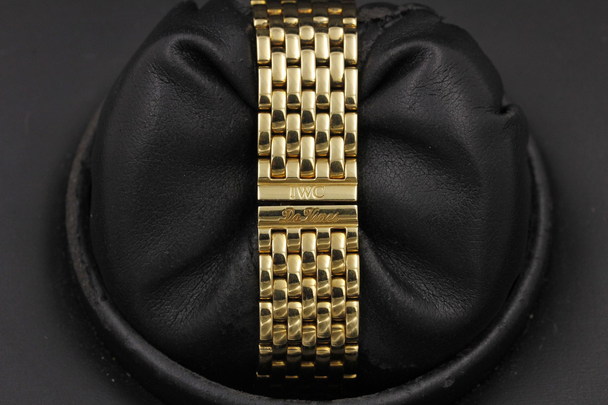 Watch Image 8